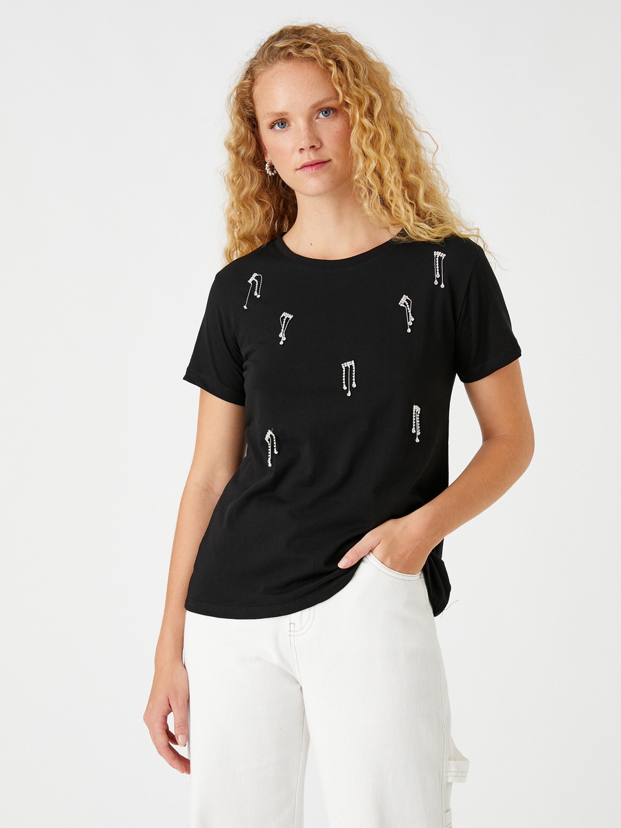 Embellished Short Sleeve T-Shirt