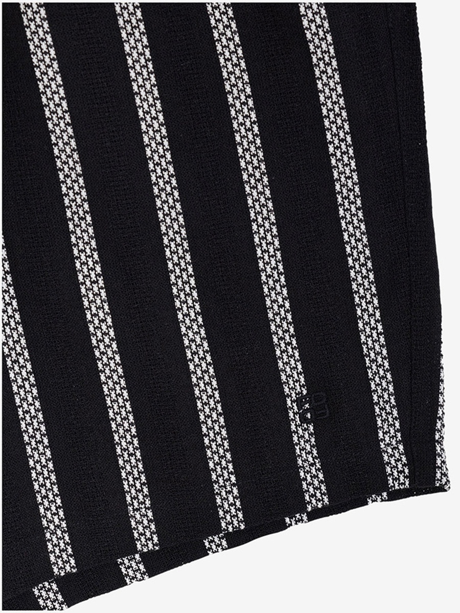 Men Black Striped Drawstring Shorts