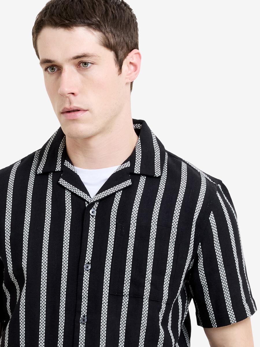 Men Black Short Sleeve Stripe Combo Holiday Shirt
