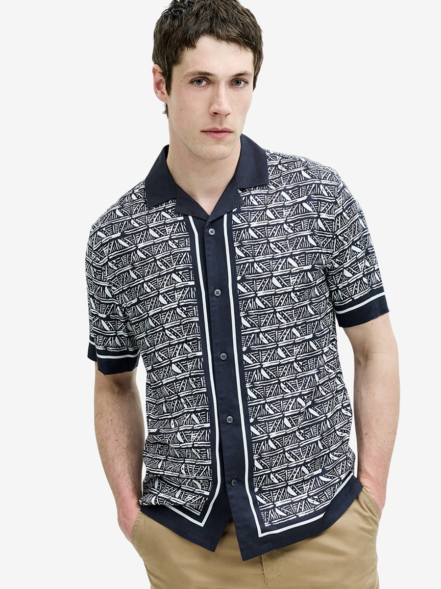 Men Short Sleeve Geometric Print Navy Holiday Shirt