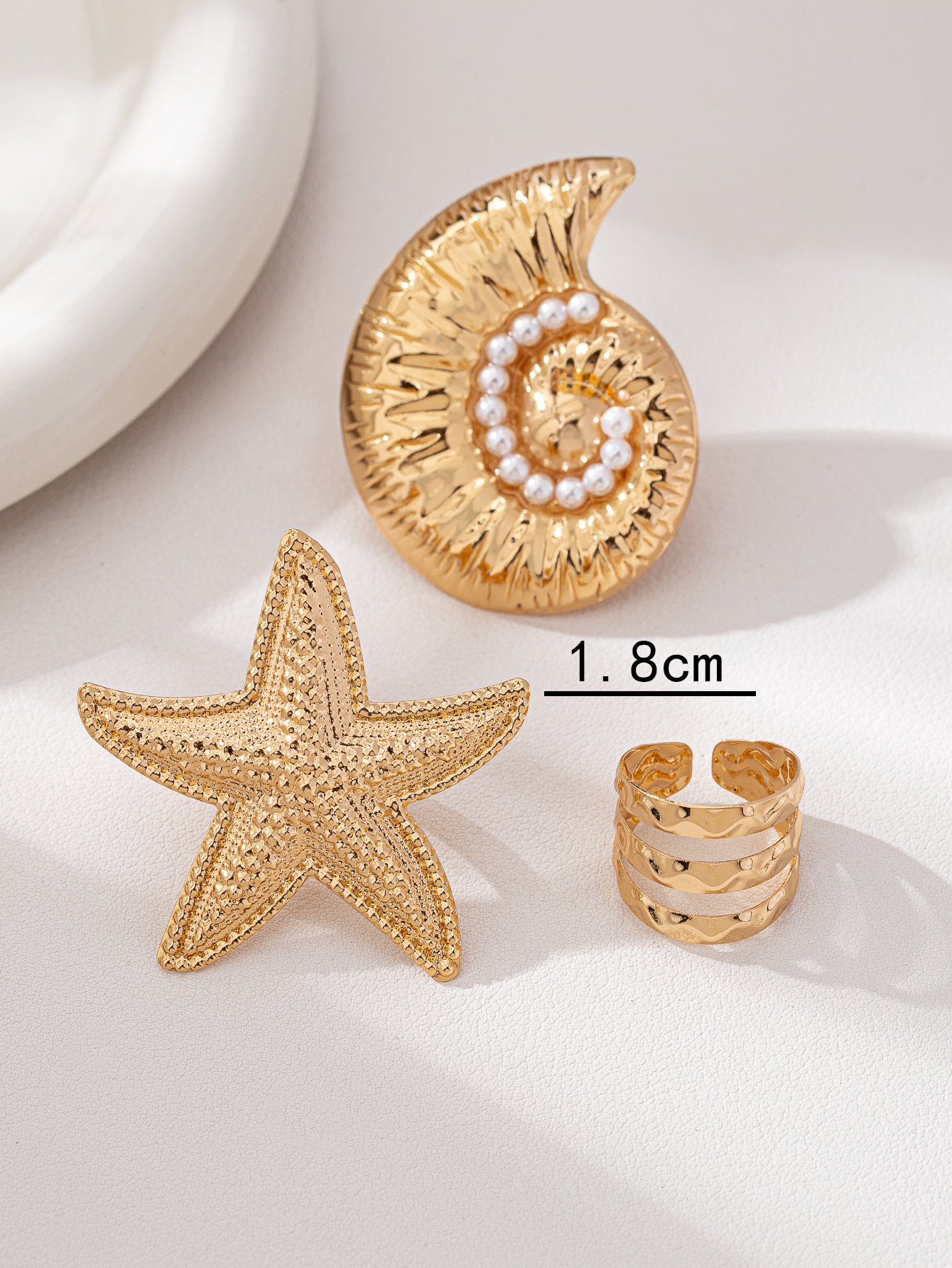 Gold Seashell Starfish Ring Set