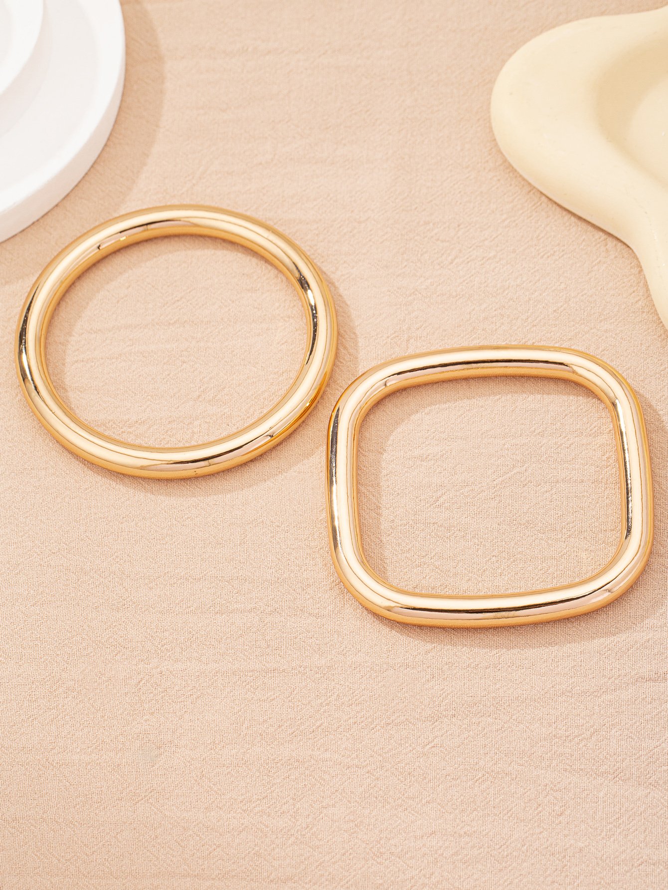 Set of 2 Gold Geometric Bangle-Style Bracelet