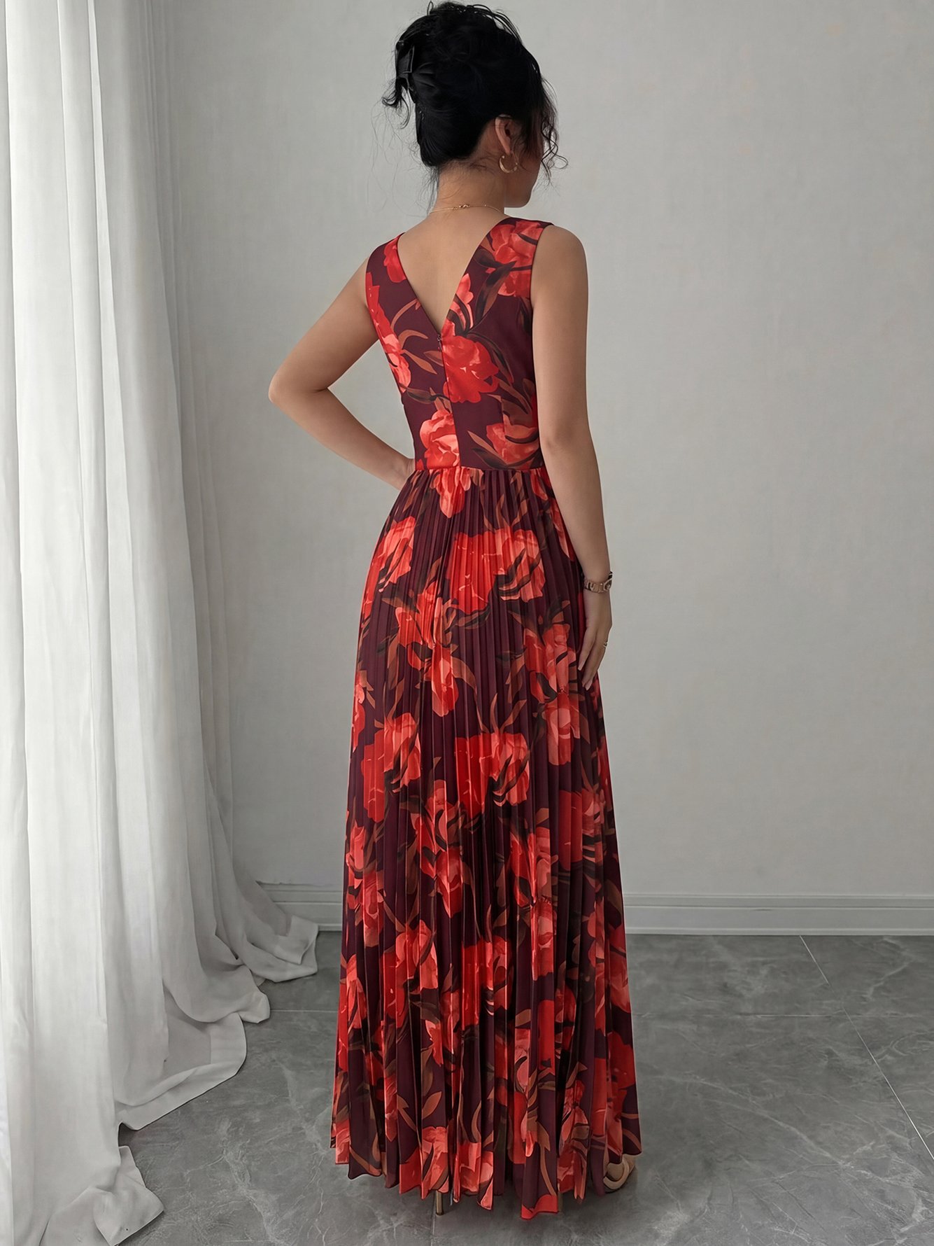 Burgundy Floral Print Sleeveless A-Line Maxi Dress