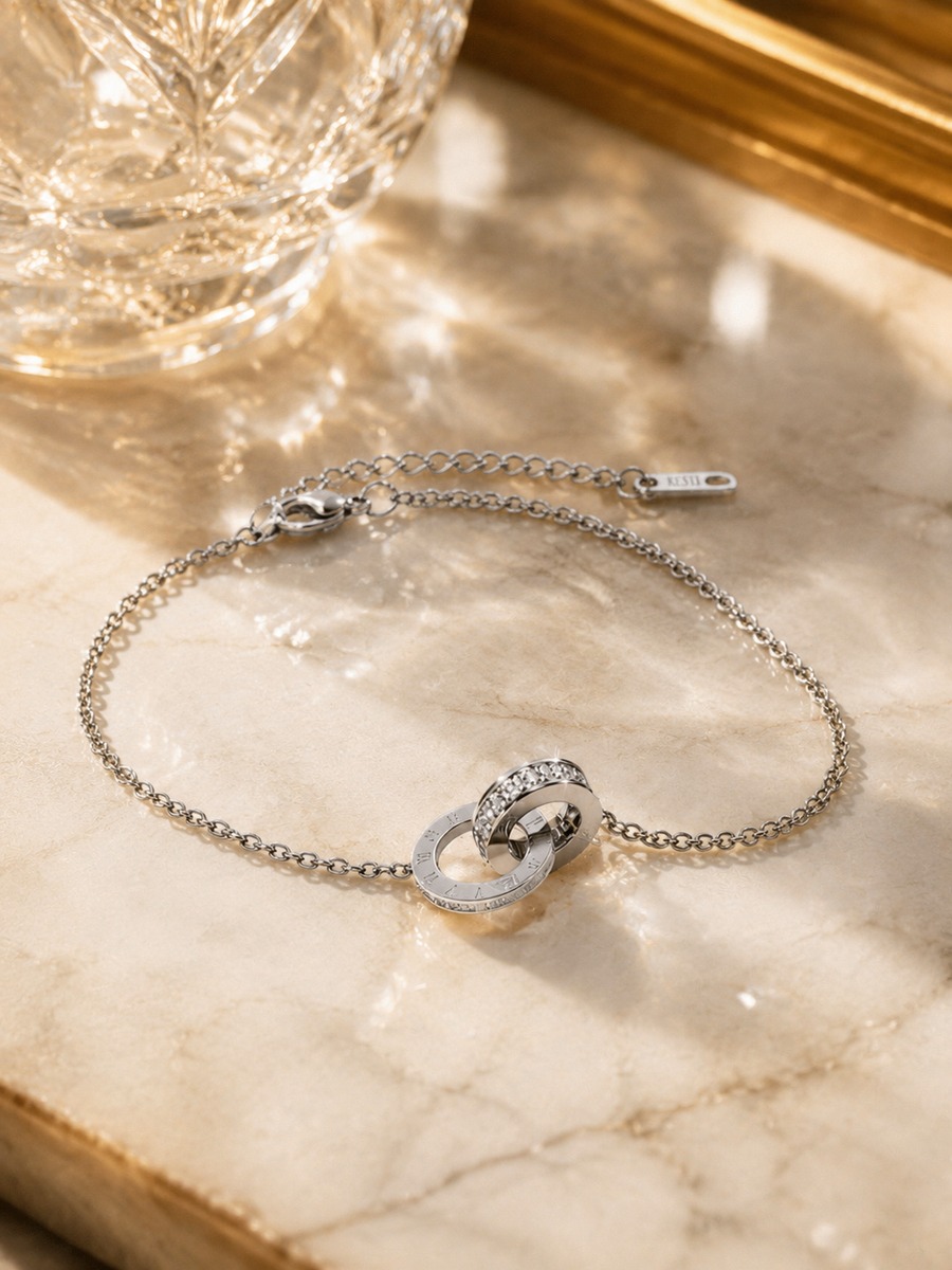 Silver Interlocking Bracelet