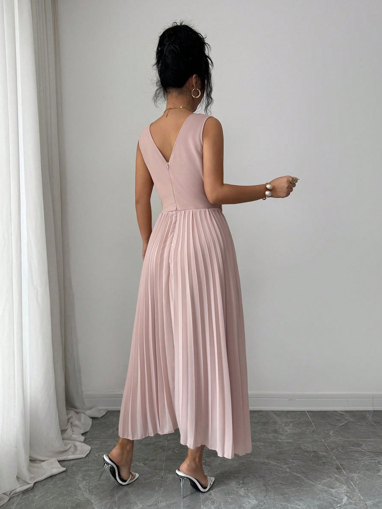 Pink Sleeveless A-Line Maxi Dress with Beaded Waist