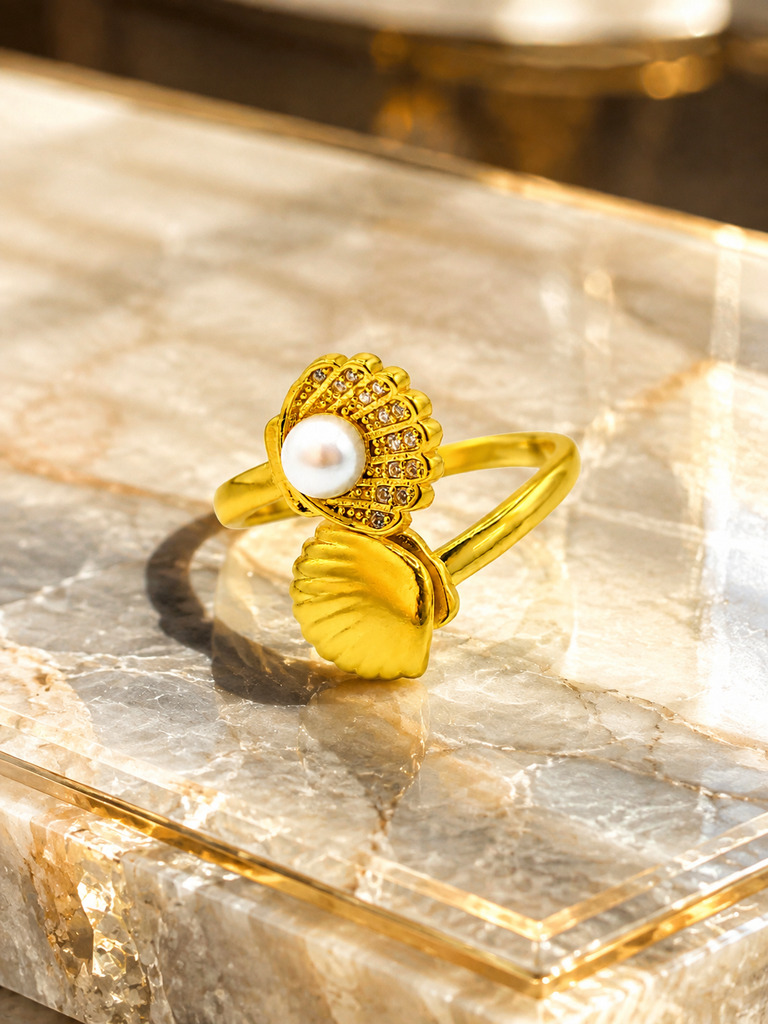 Golden Shell Pearl Ring