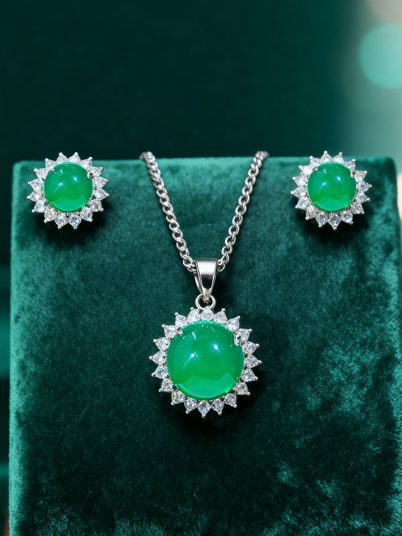 Silver Green Jewelry Necklace Earrings Set