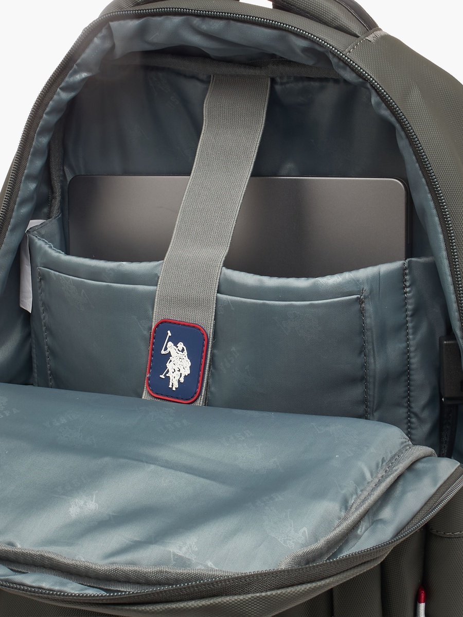 Logo Backpack with Padded Shoulder Straps - 18x22x21 cms