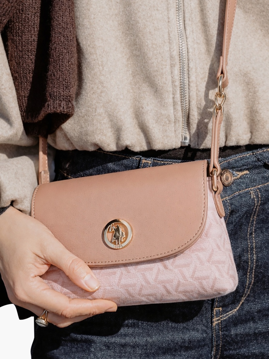 Aspen Signature Crossbody Bag | US6543