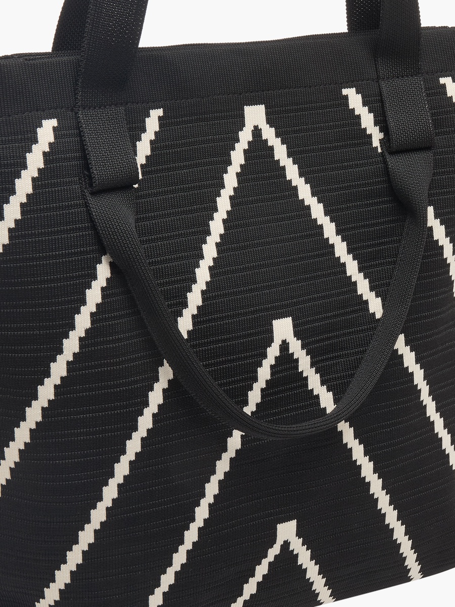 Chevron Print Tote Bag with Zip Closure