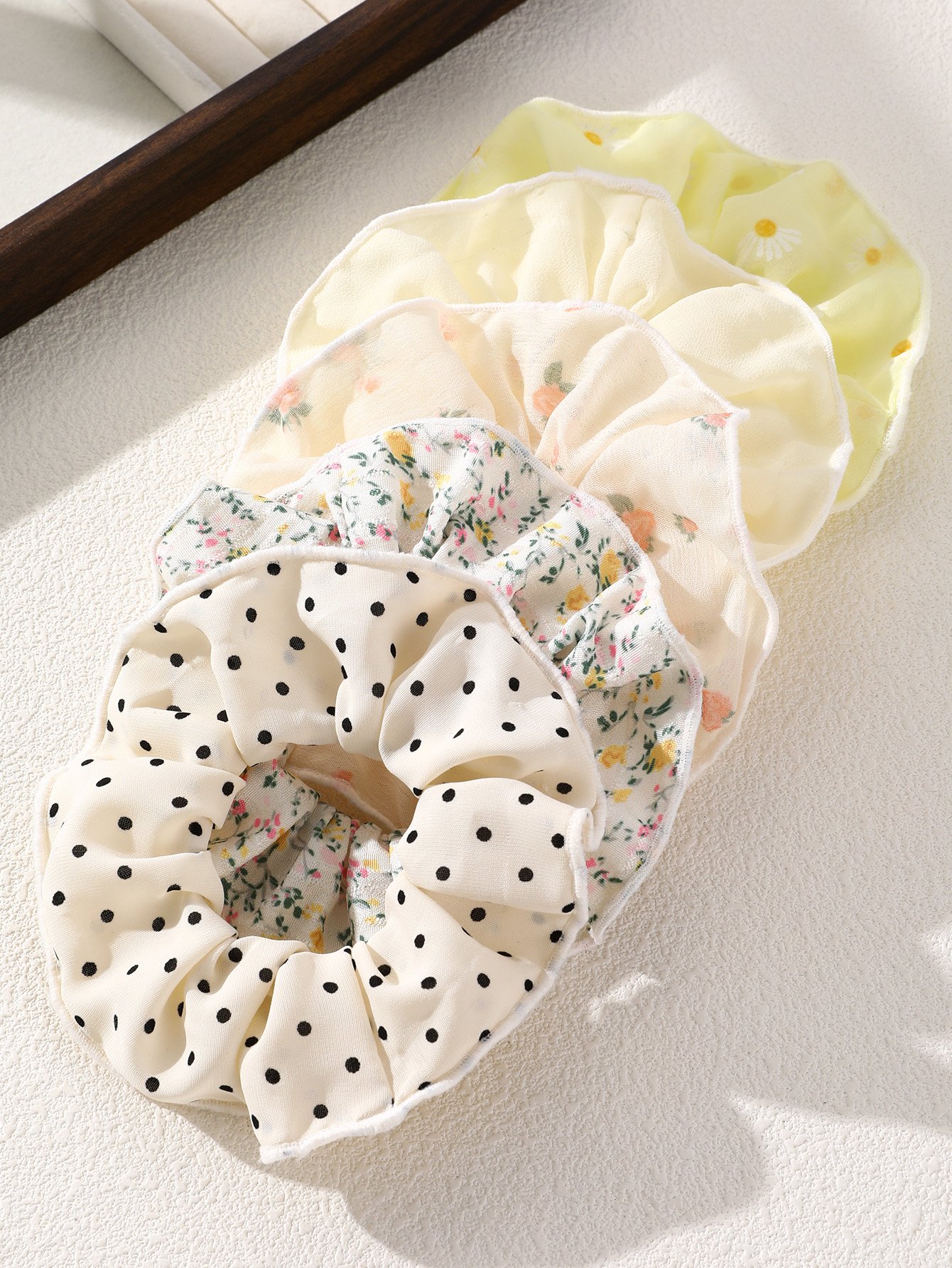 Floral and Polka Dot Scrunchie Set - 5 Pcs