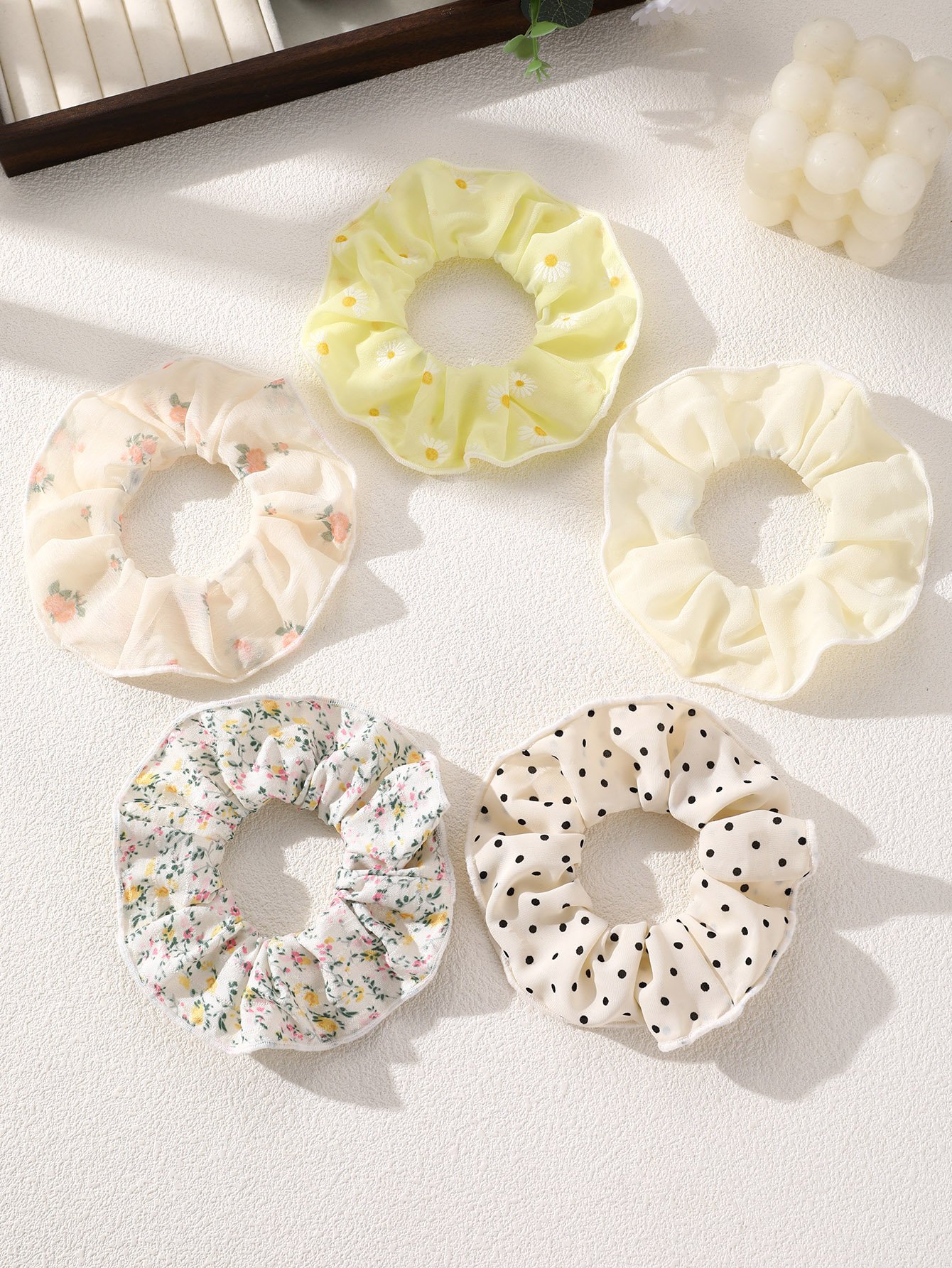 Floral and Polka Dot Scrunchie Set - 5 Pcs