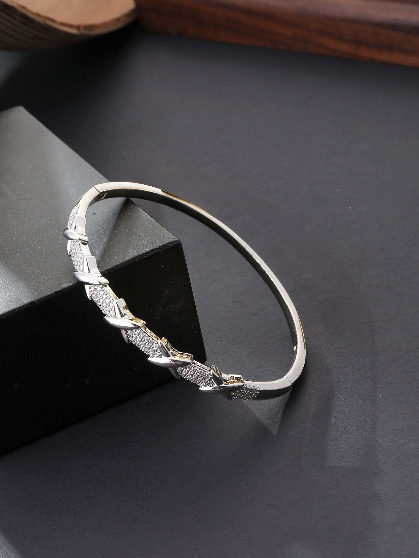 Silver Texture Bangle-Style Bracelet