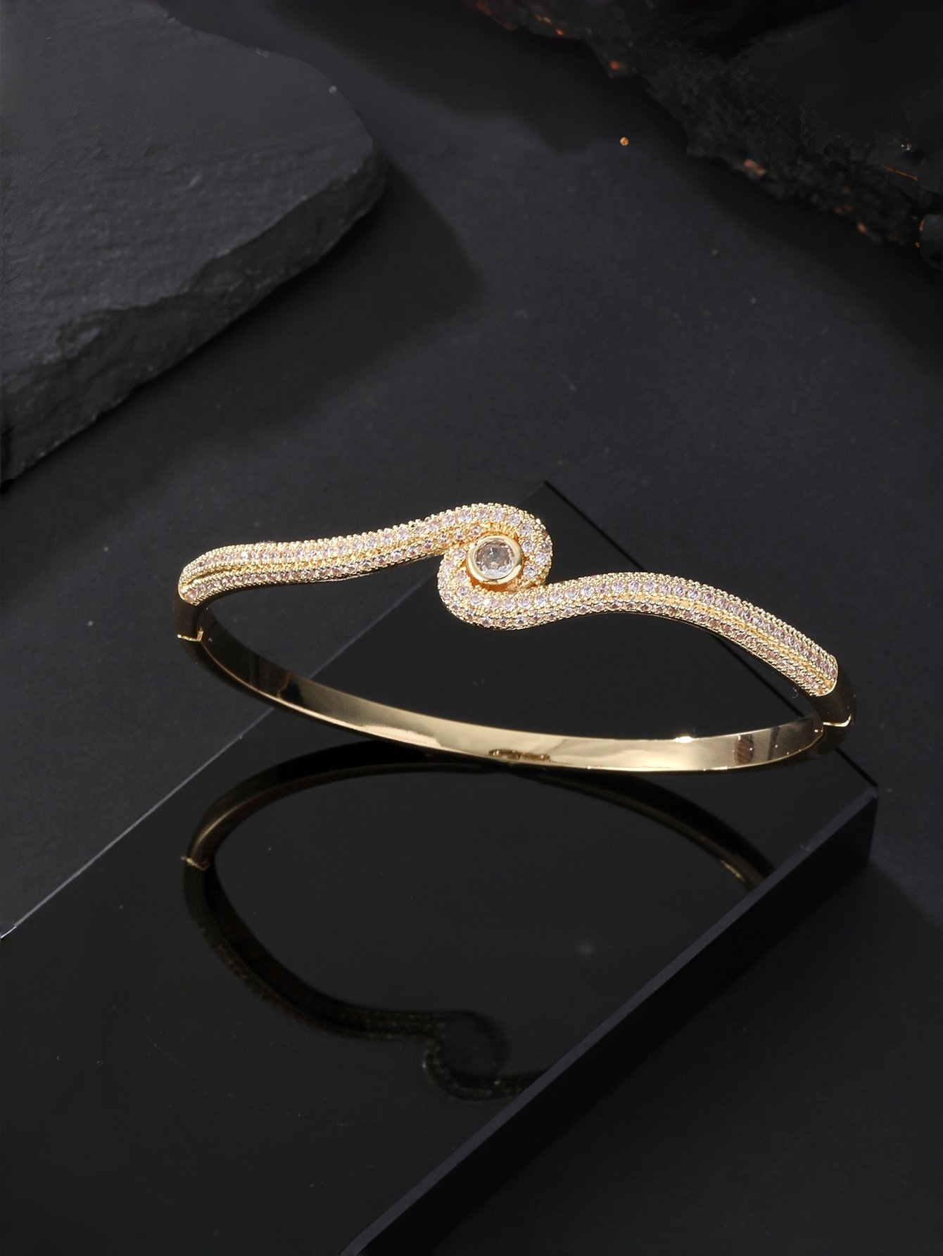 Gold Solid Bangle-Style Bracelet