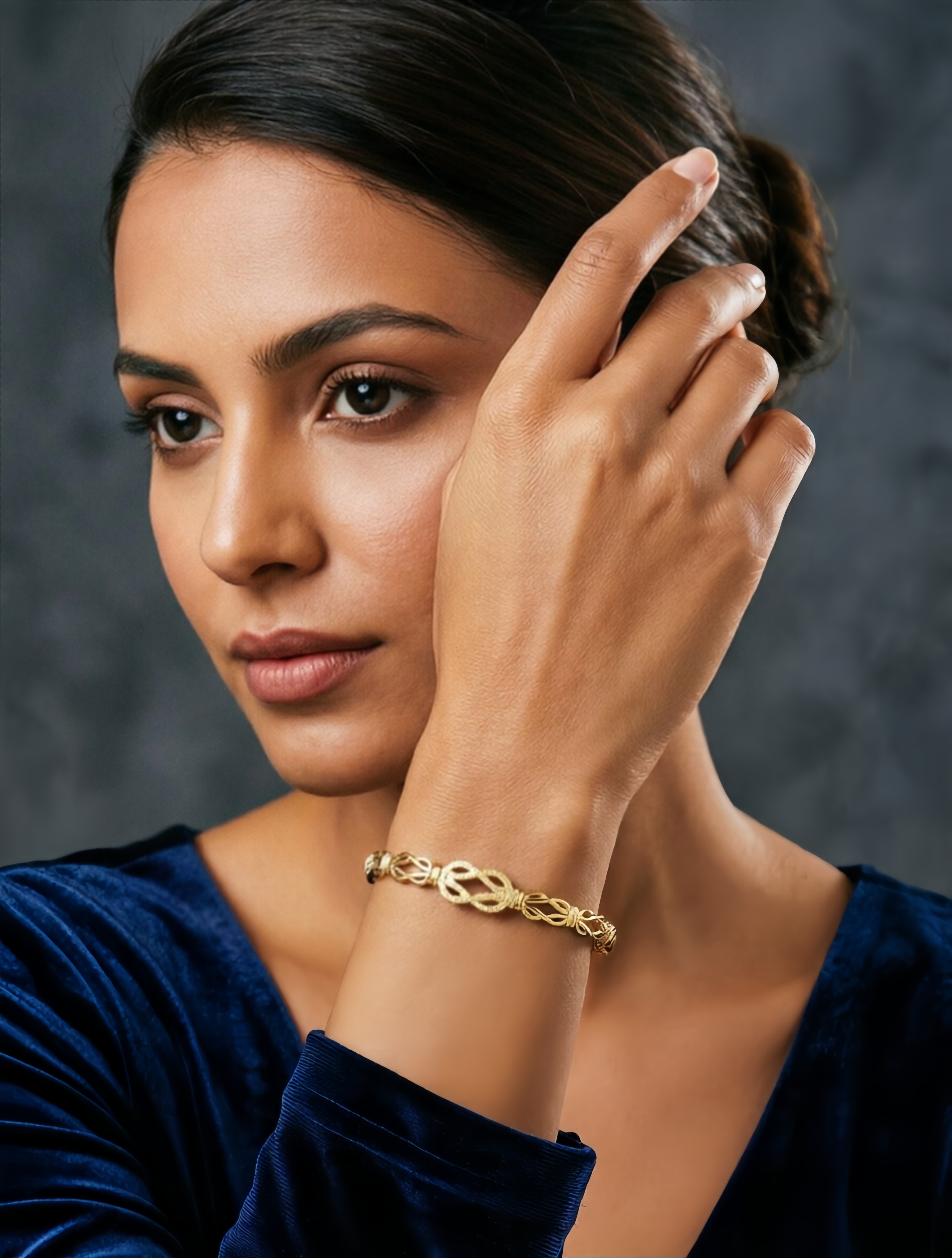 Gold Texture Bangle-Style Bracelet