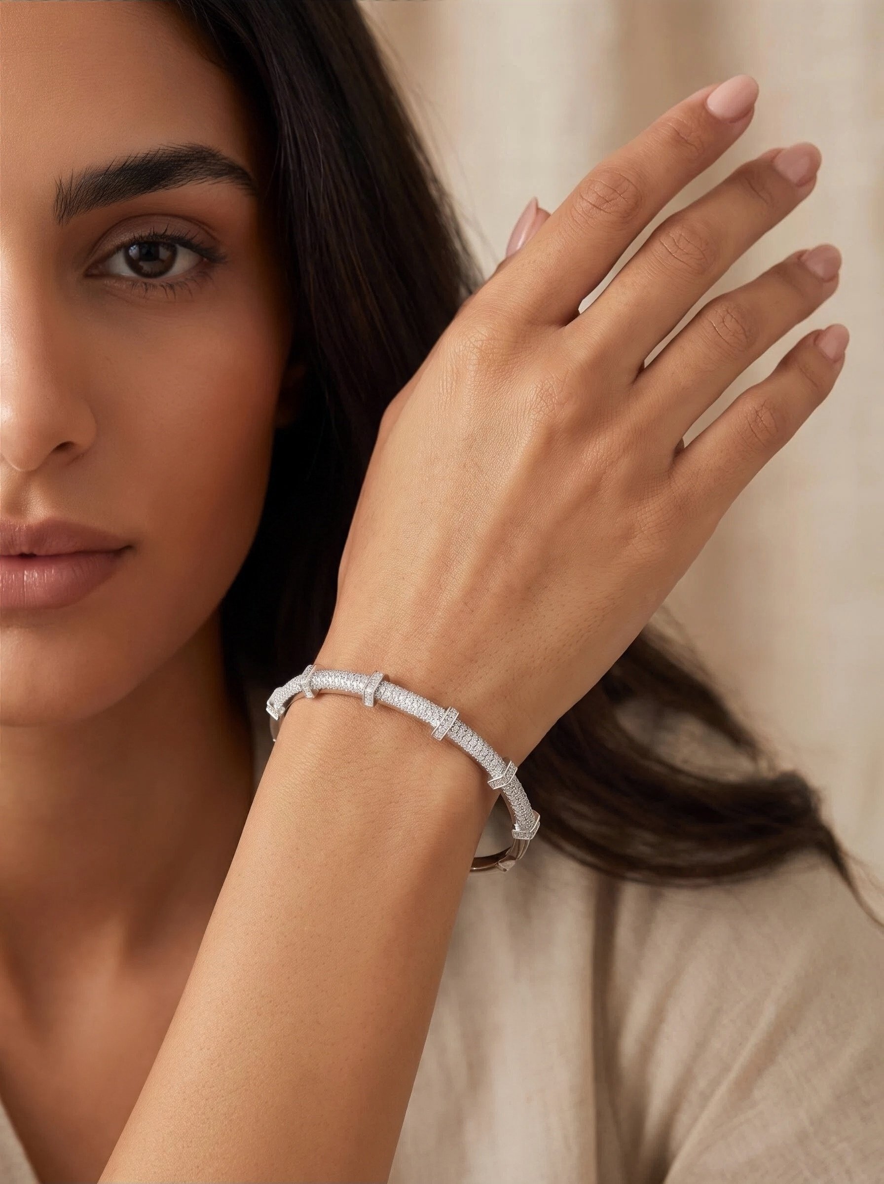 Silver Texture Bangle-Style Bracelet