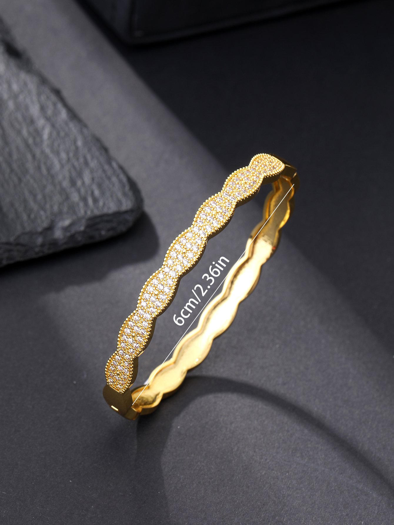 Gold Solid Bangle-Style Bracelet