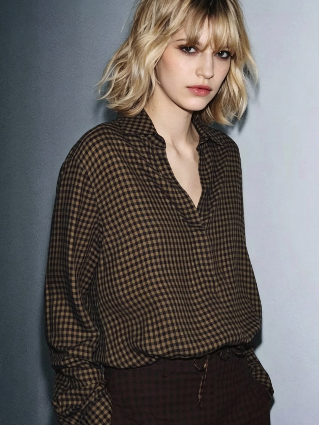 Womens Plaid Long Sleeve Button-Up Shirt