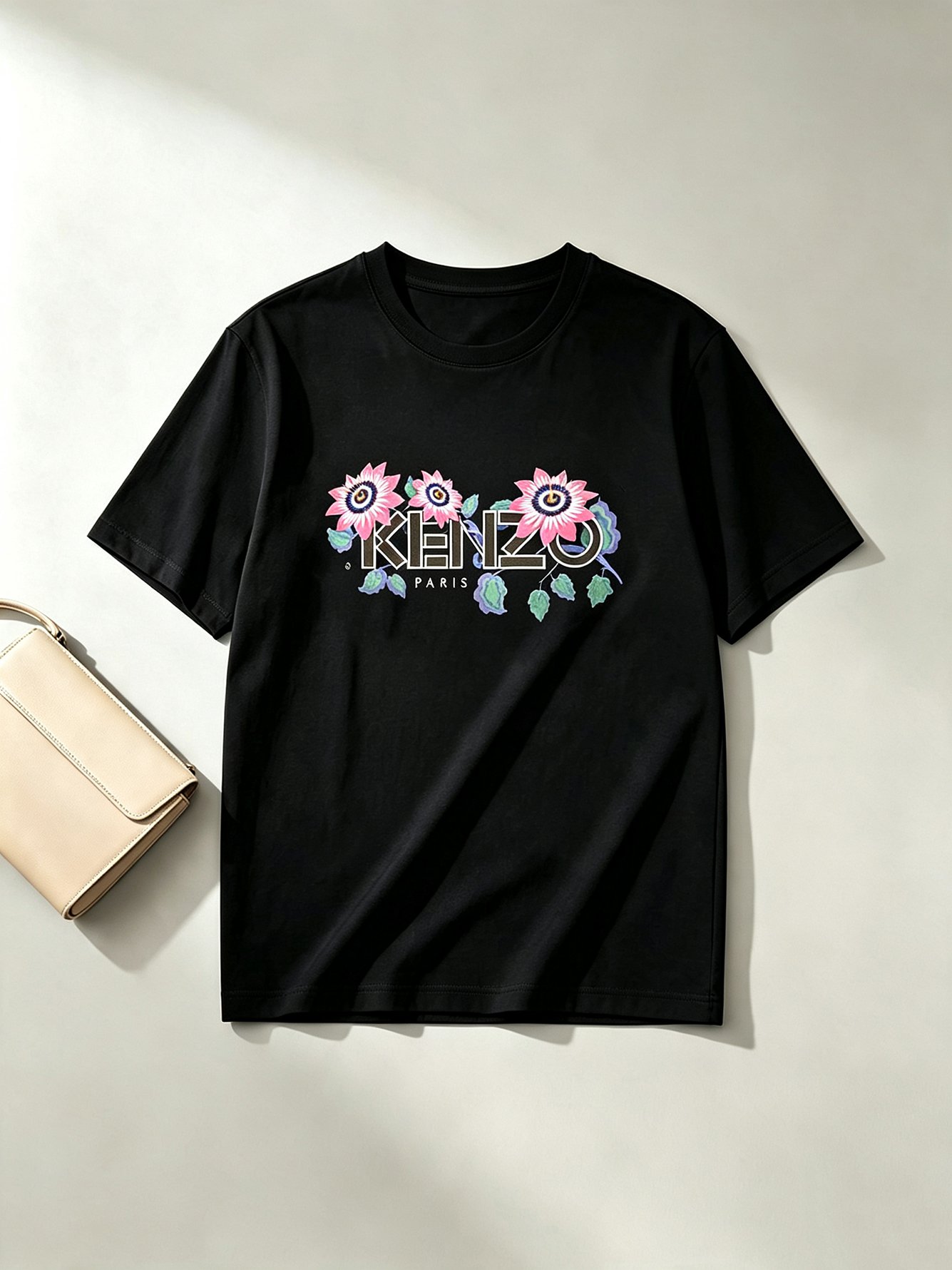 White Solid Round Neck Regular T-Shirt