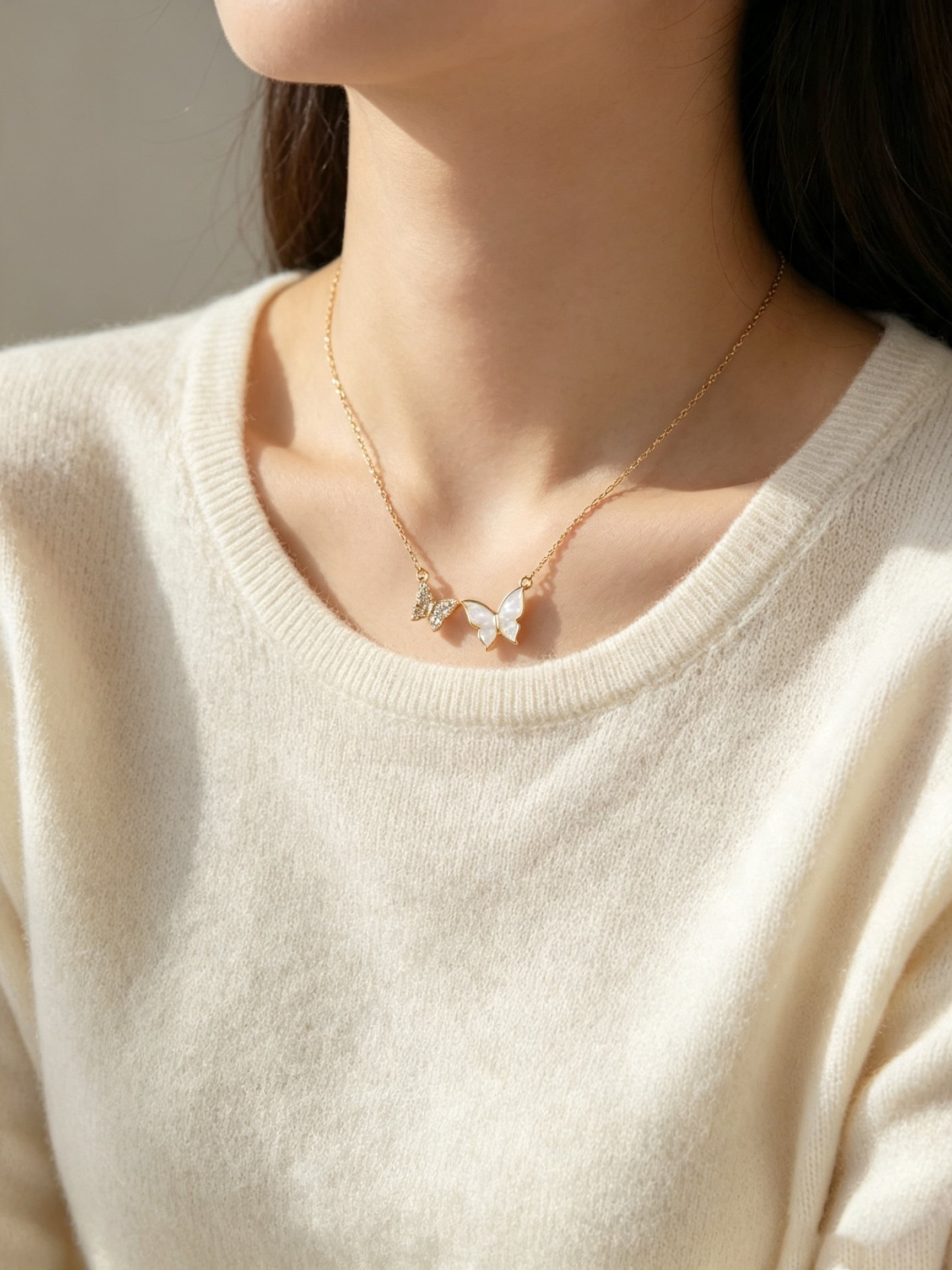 Gold Graphic Chain Necklace
