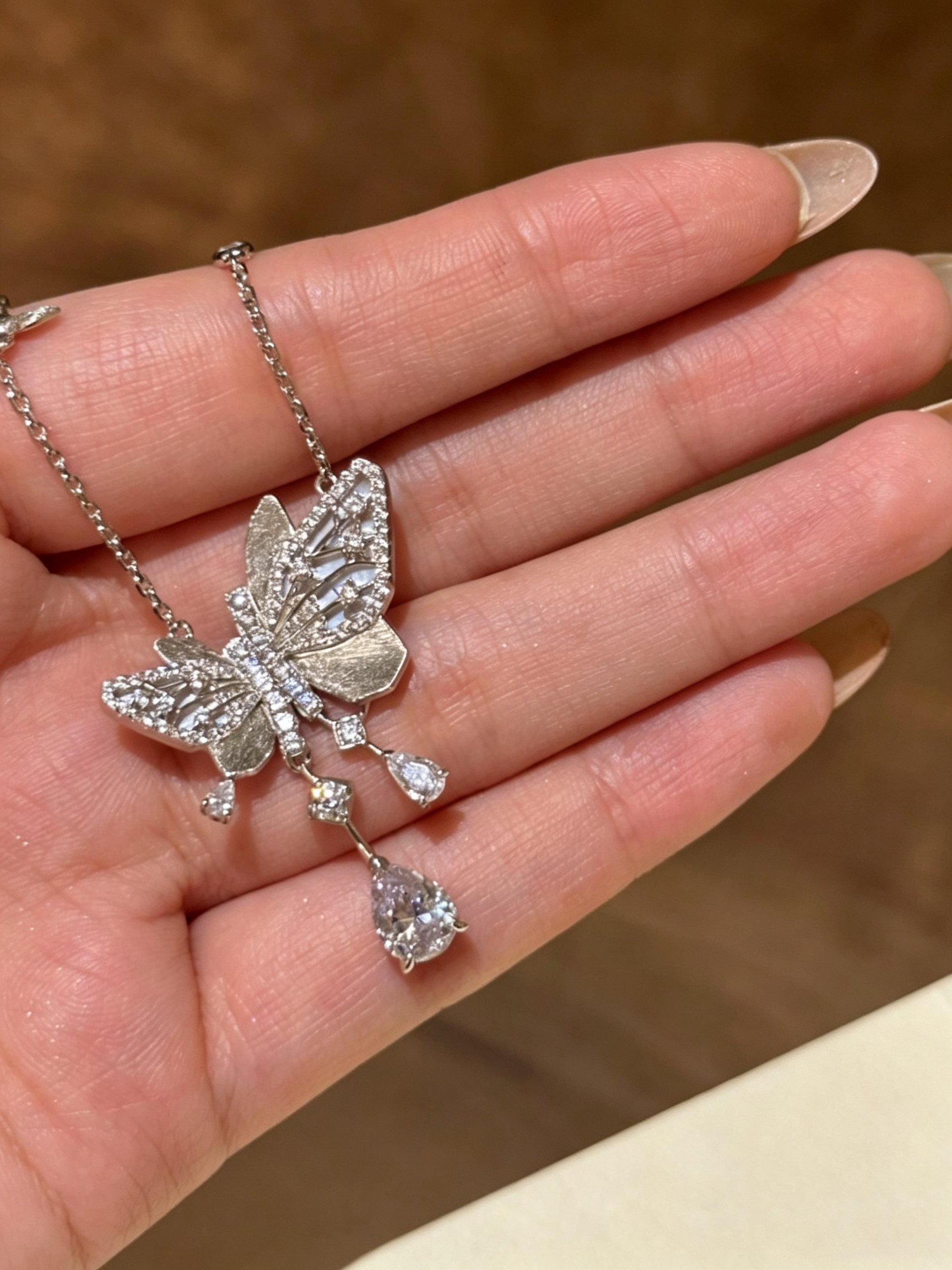 Silver Graphic Pendant Necklace