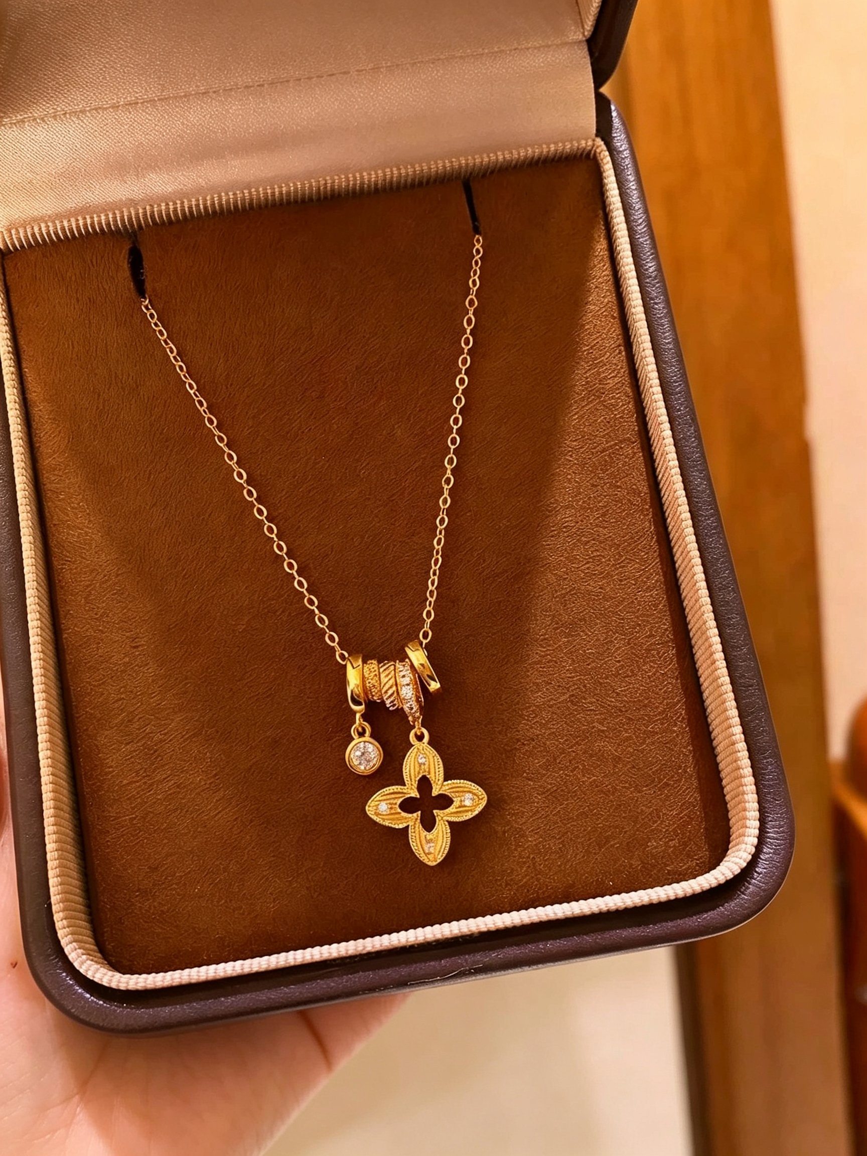 Gold Self Design Pendant Necklace