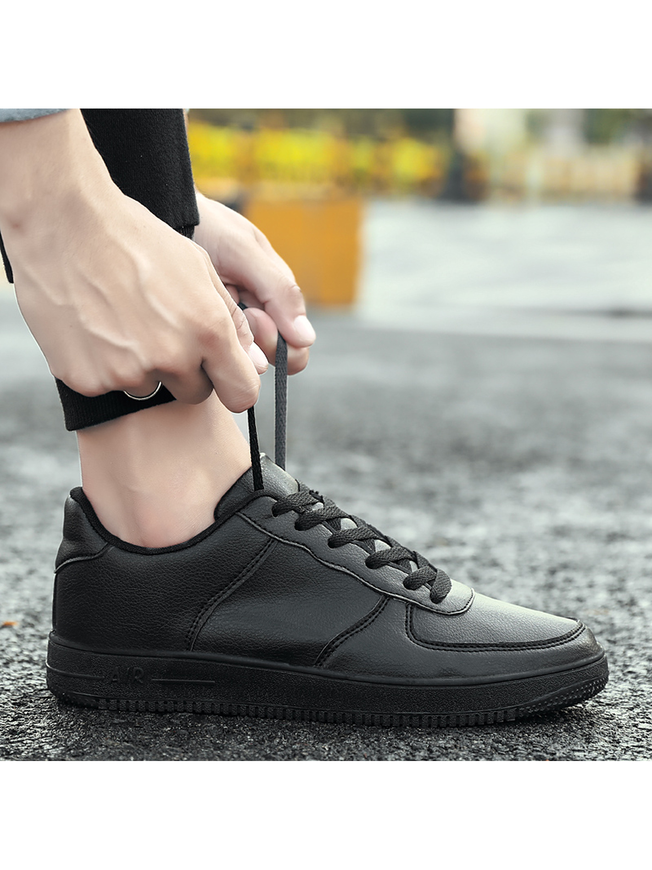 Men Black Casual Sneakers