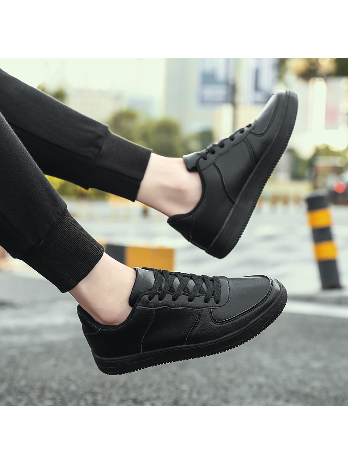 Men Black Casual Sneakers
