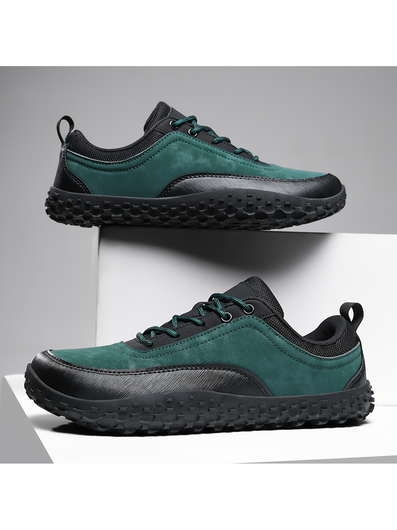 Men Green and Black Casual Sneakers
