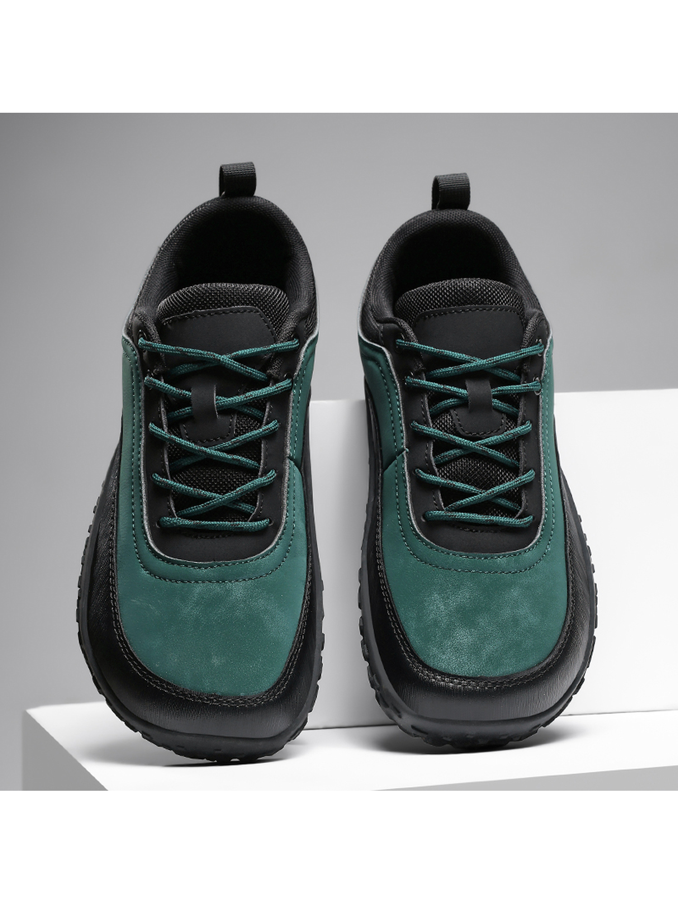 Men Green and Black Casual Sneakers