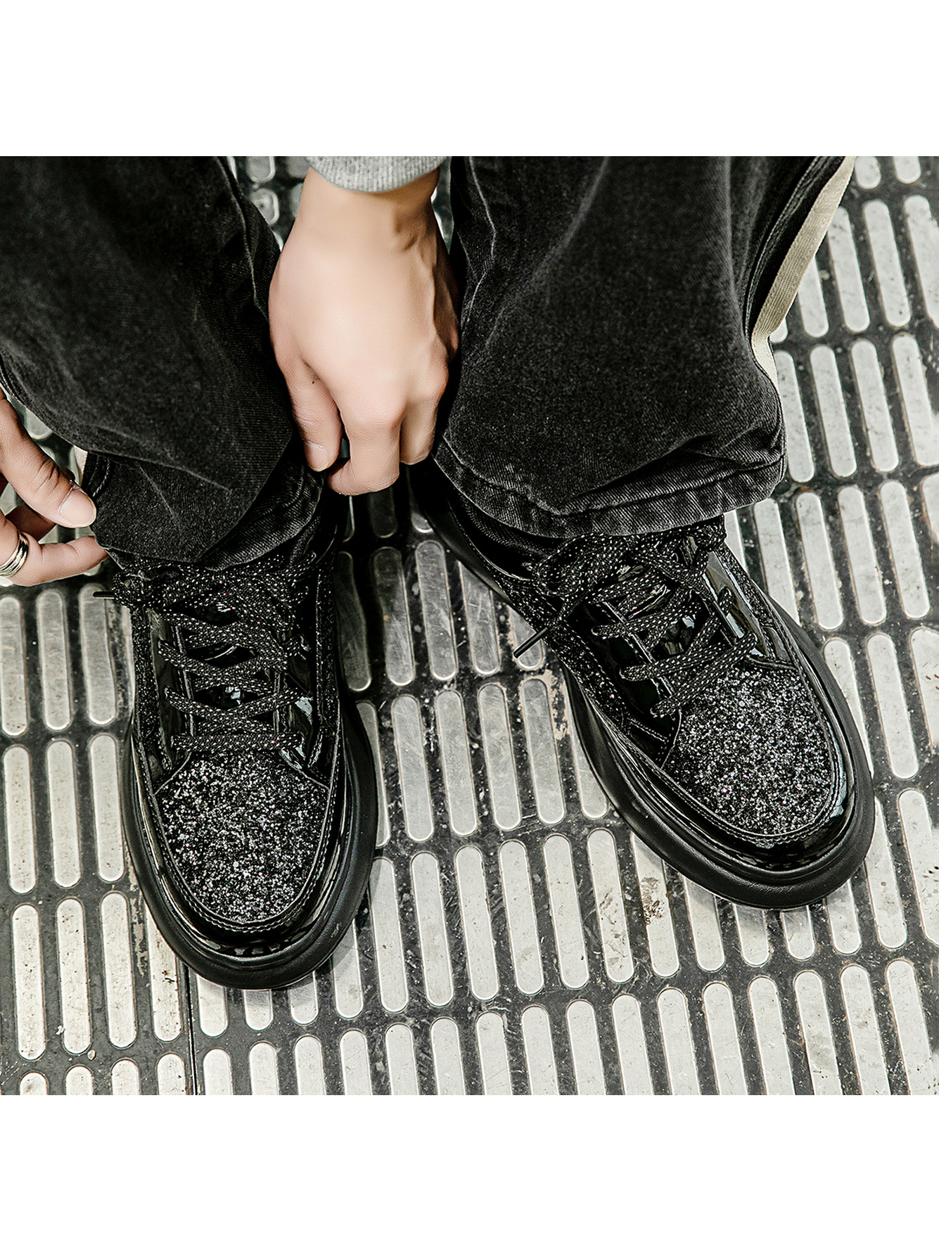 Men Black Glitter Patent Leather Casual Sneakers