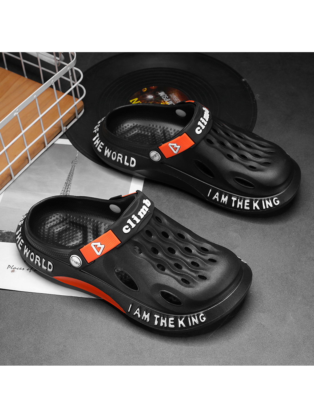 Men Black Comfort Plain Clogs