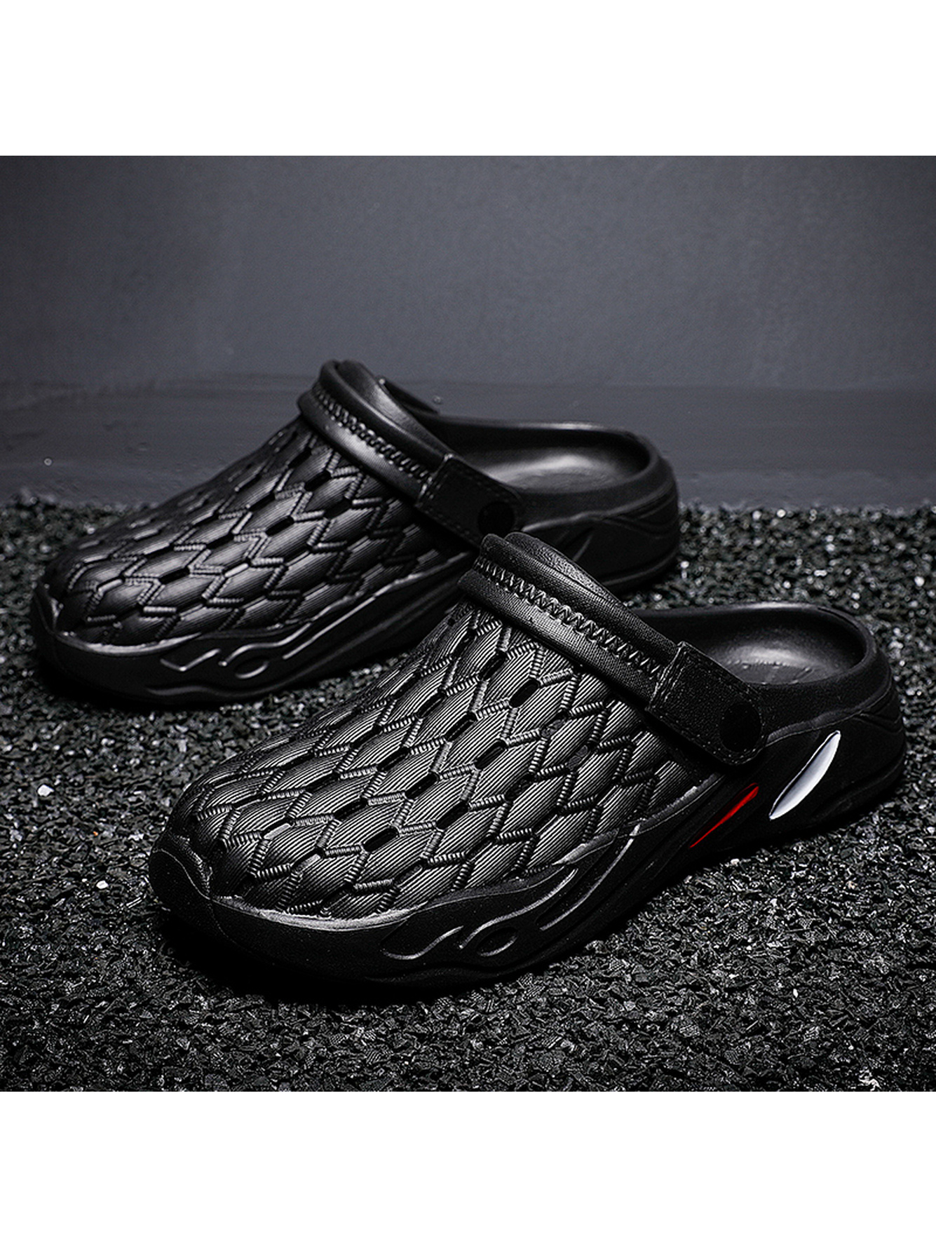 Men Black Comfort Plain Clogs