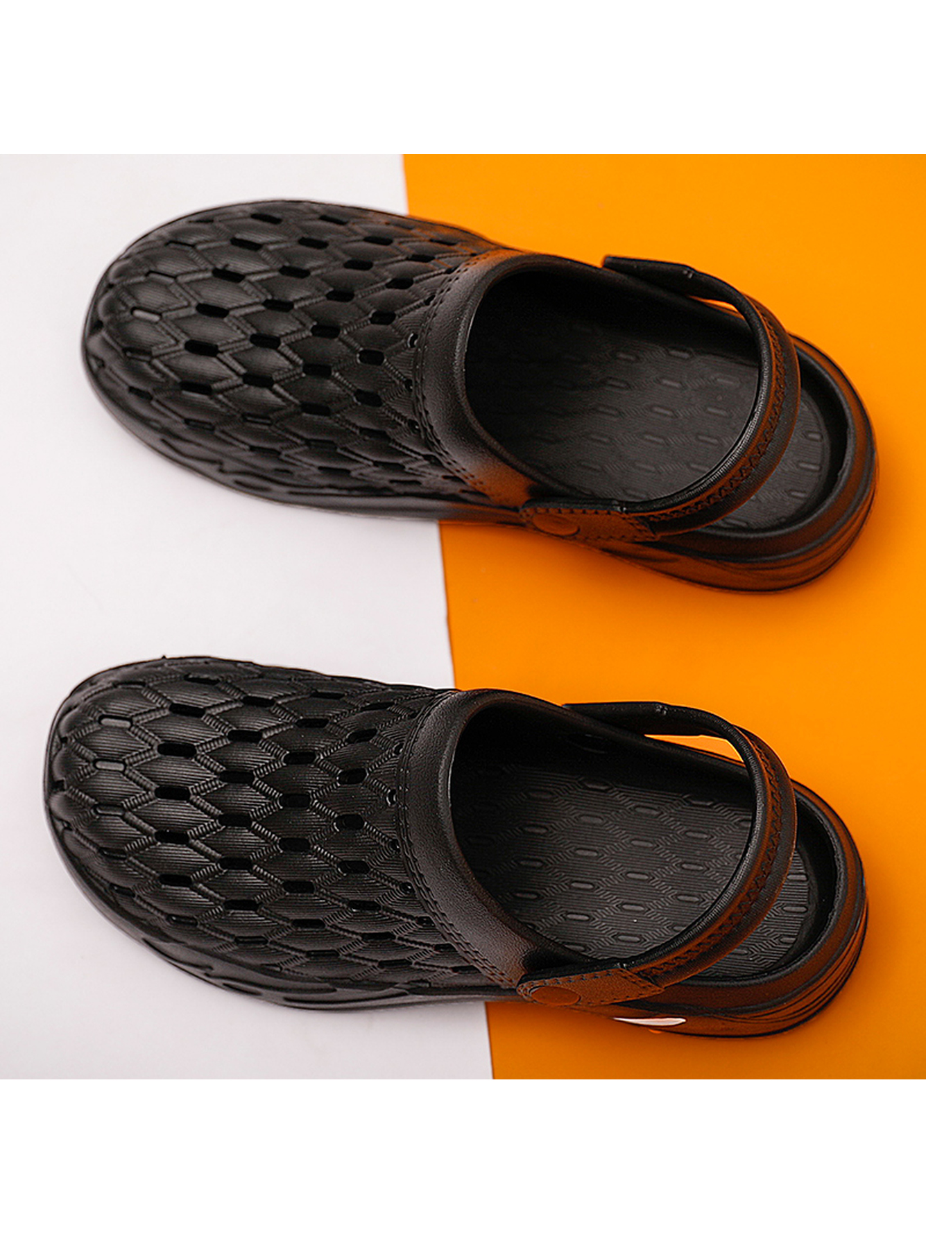 Men Black Comfort Plain Clogs