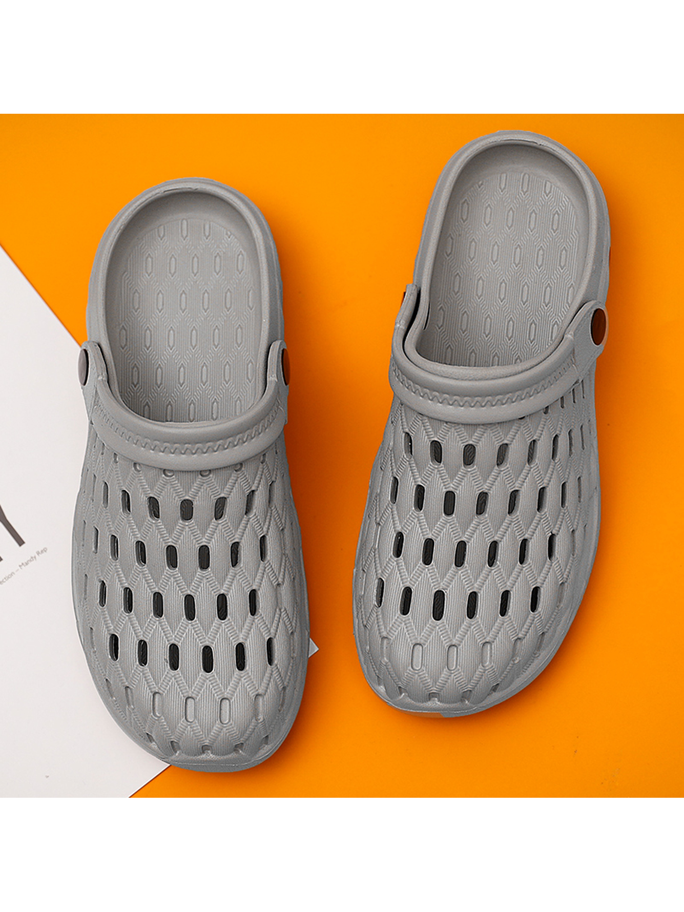 Men Grey Ventilated Comfort Plain Clogs