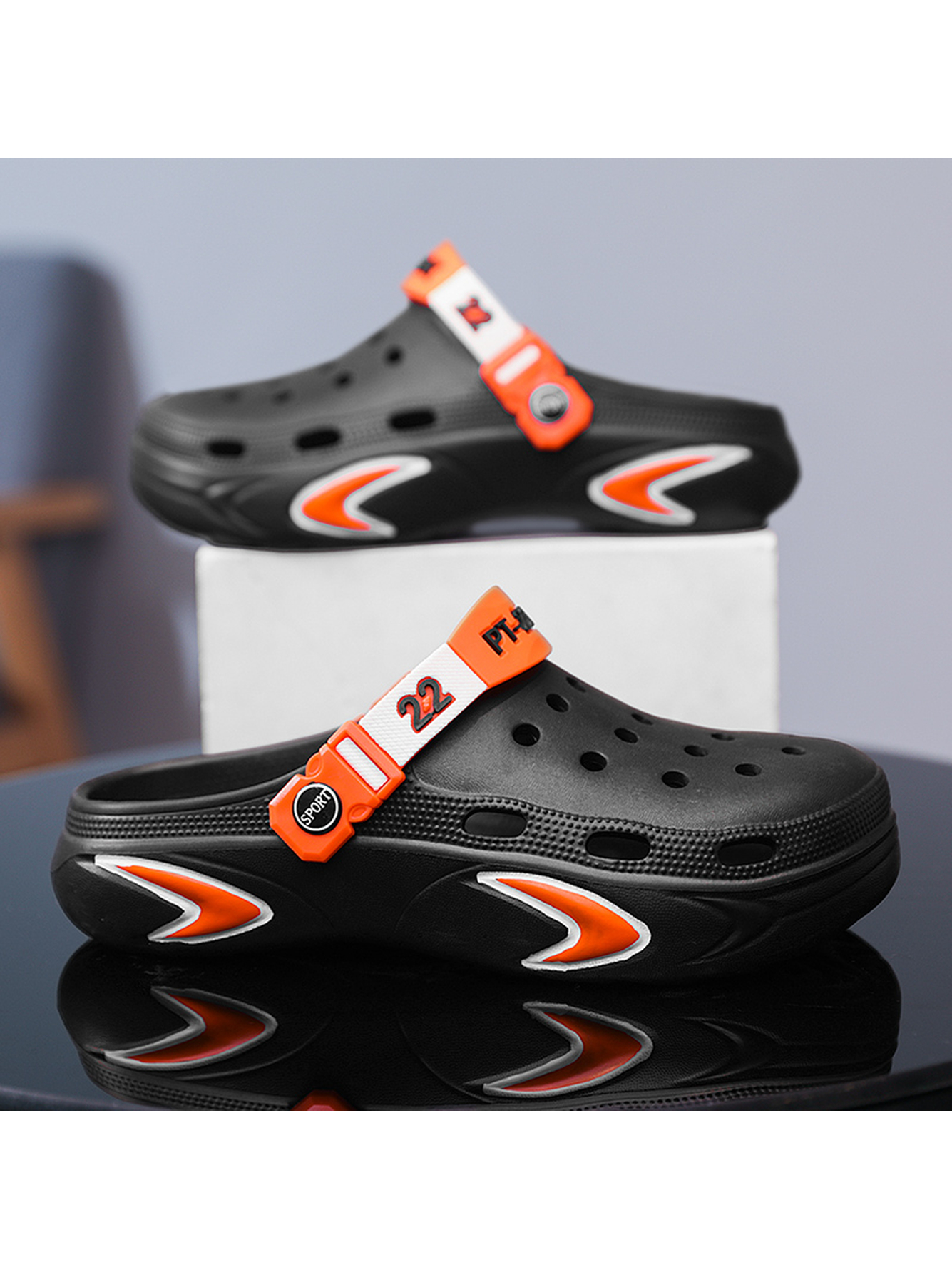 Men Black Sport Plain Clogs