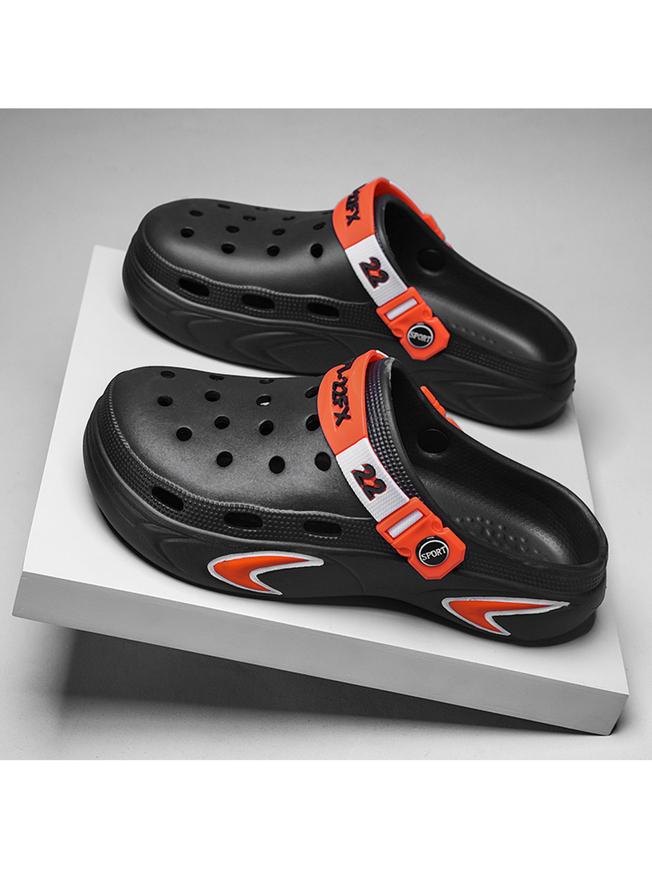 Men Black Sport Plain Clogs