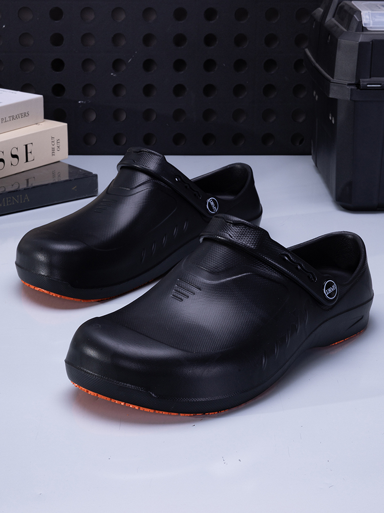 Men Black Slip-On Plain Clogs