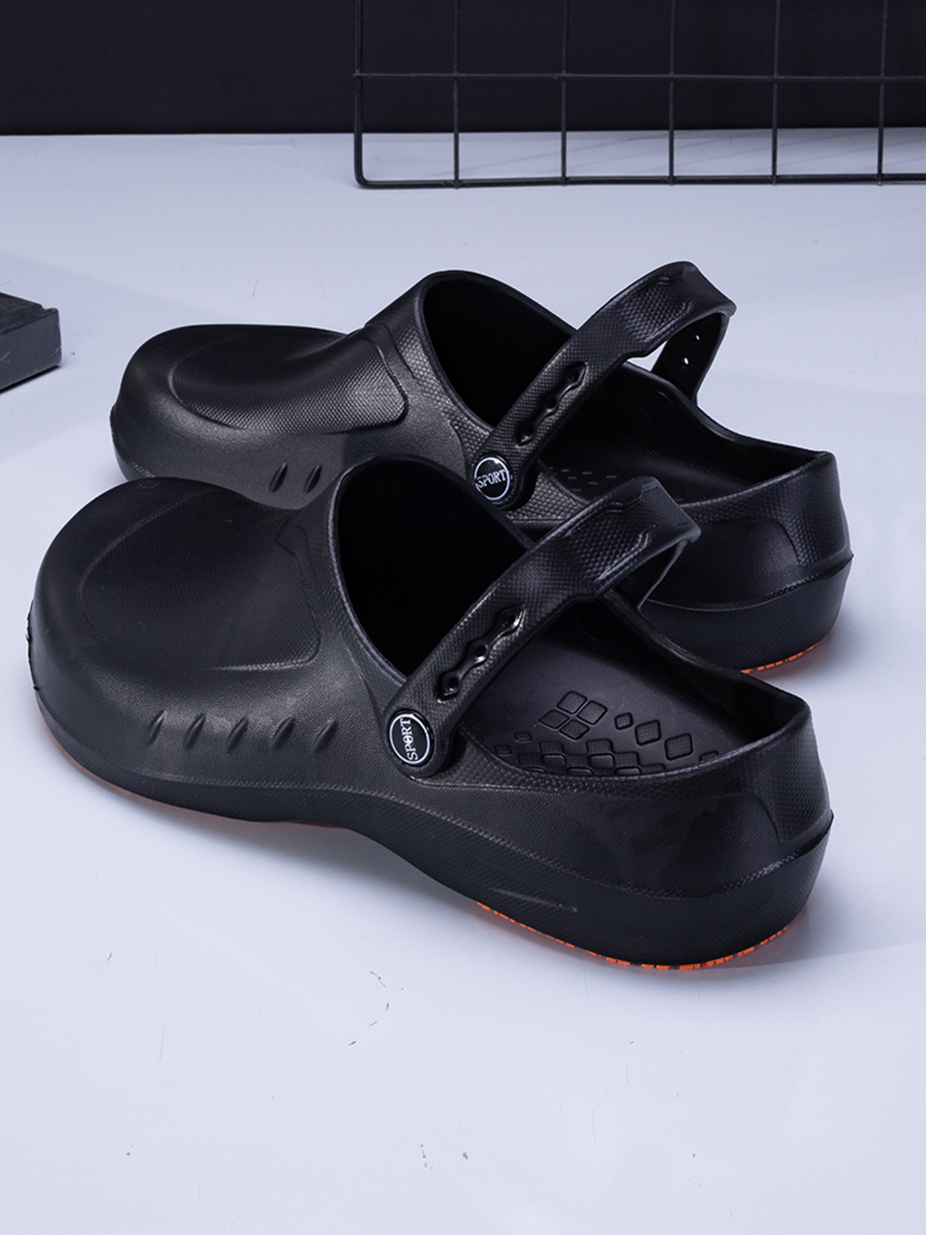 Men Black Slip-On Plain Clogs