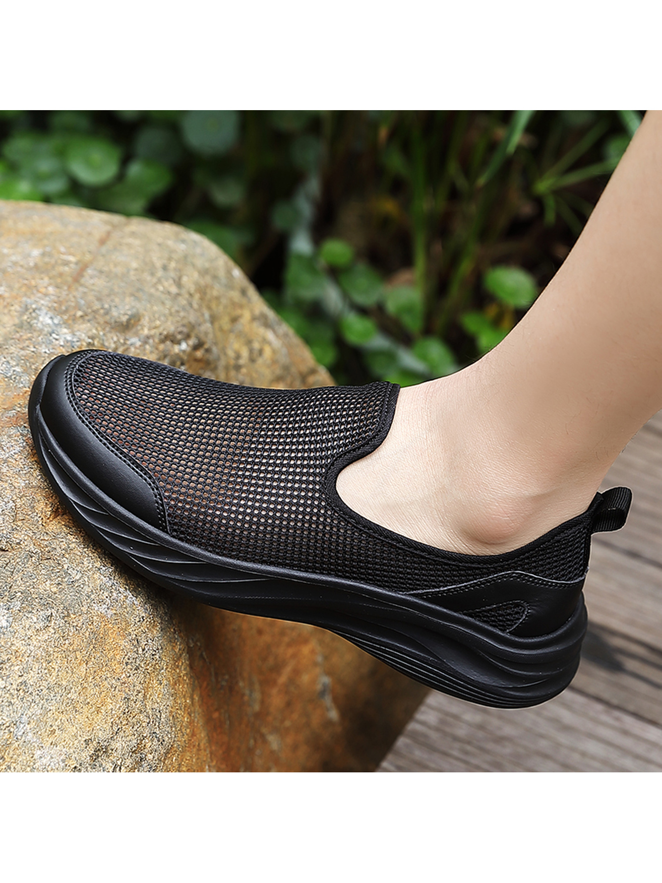 Men Black Mesh Slip-On Sneakers
