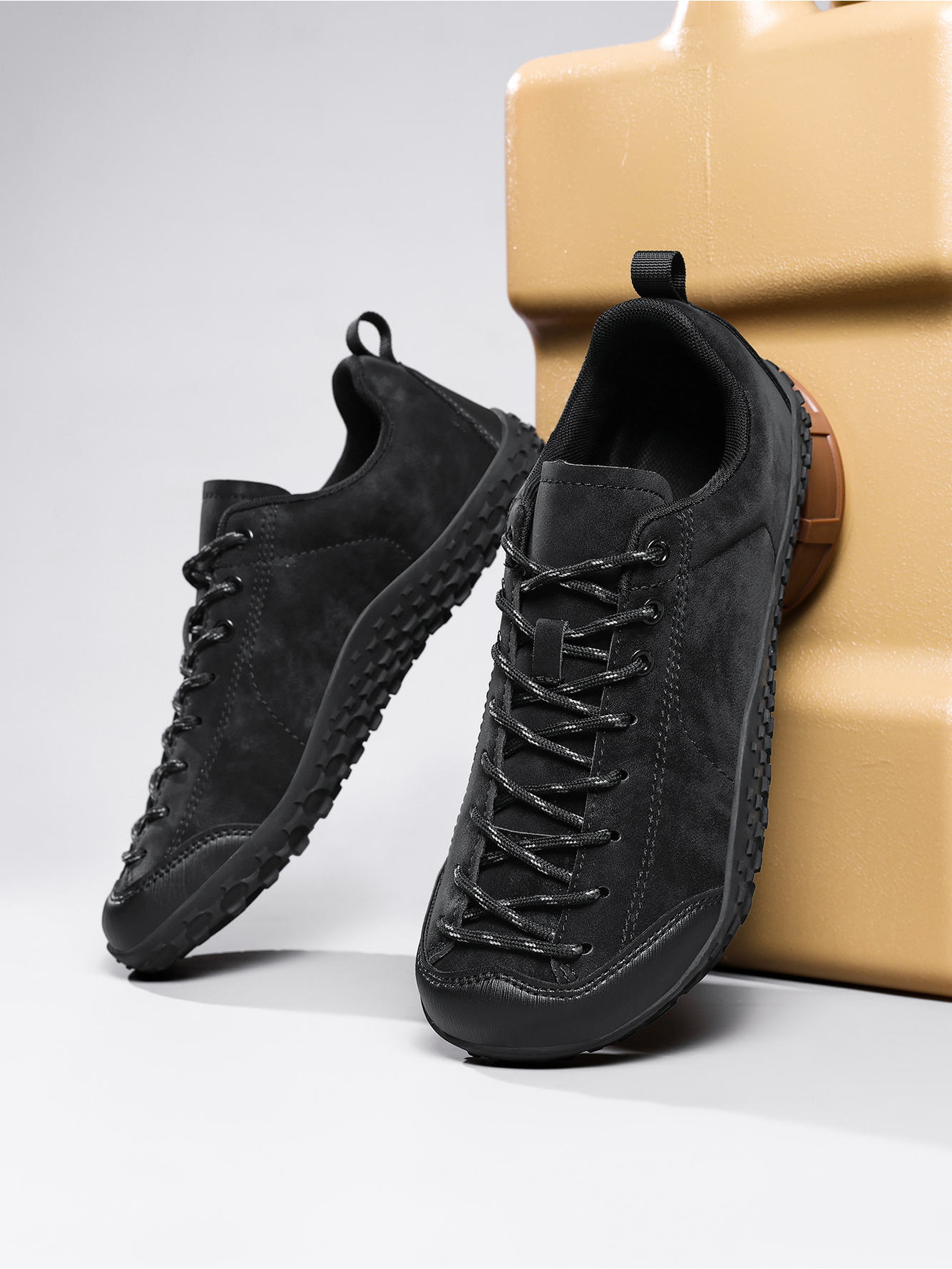 Men Black Casual Sneakers