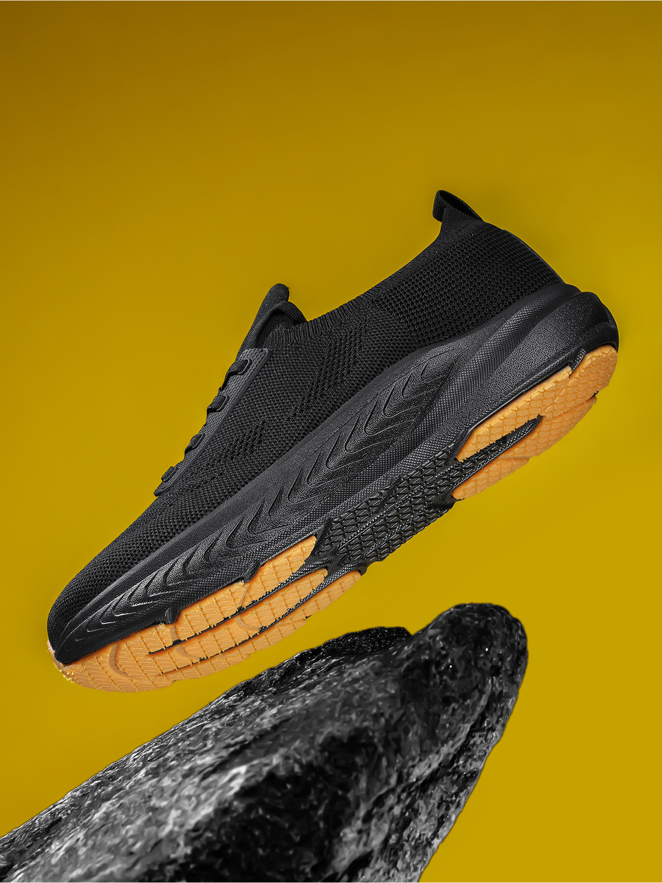 Men Black Knit Running Sneakers