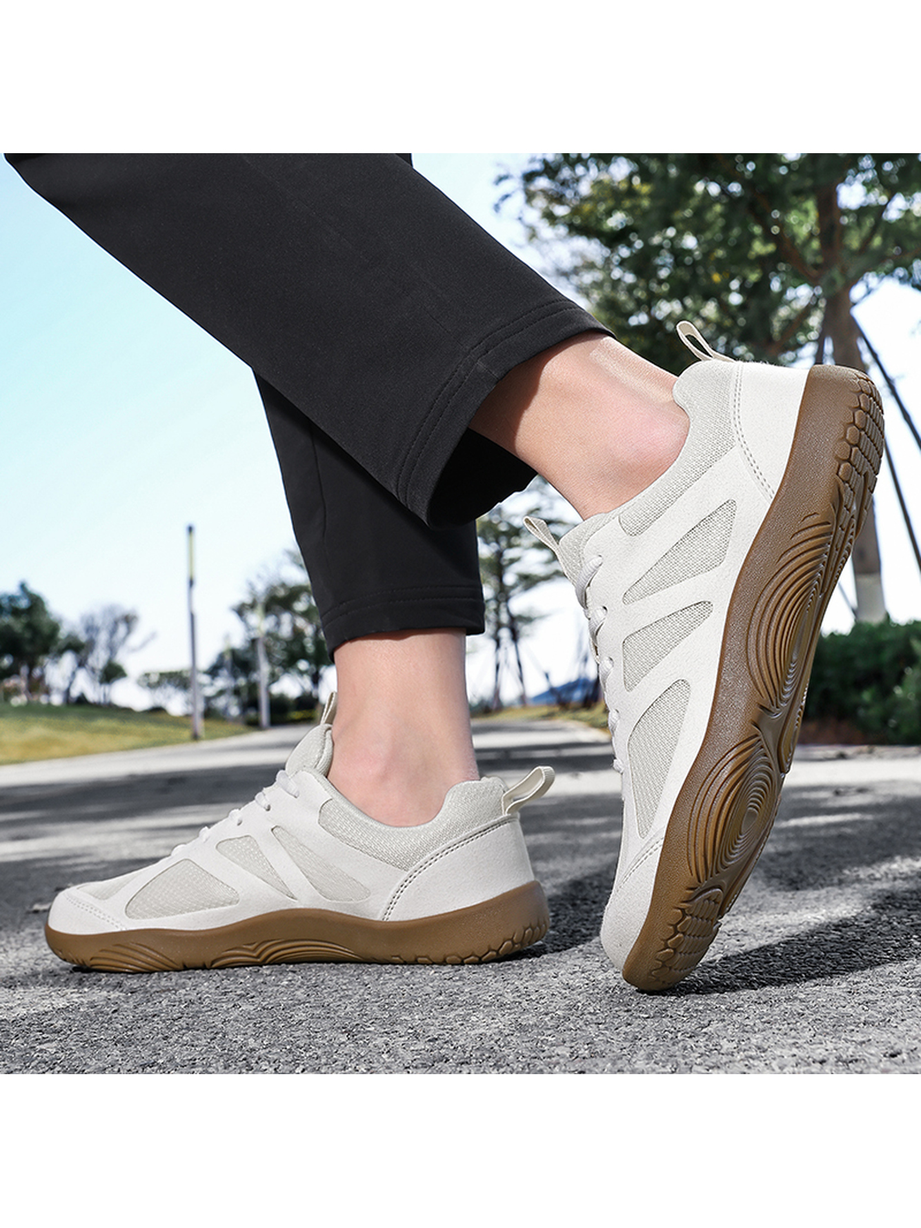 Men White Lightweight Casual Sneakers