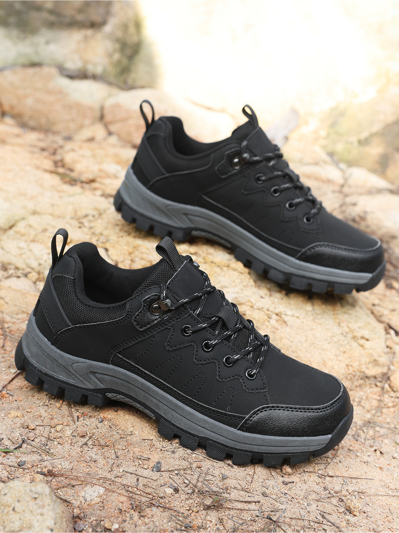 Men Black Outdoor Hiking Sneakers