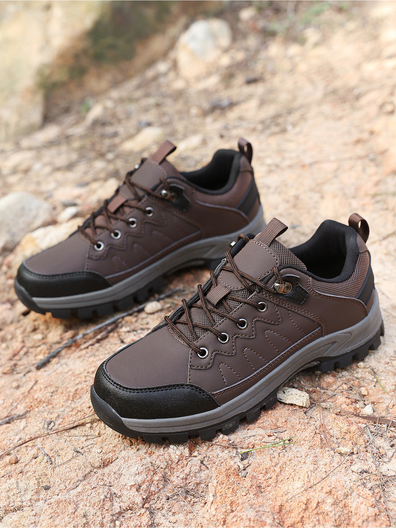 Men Brown Hiking Sneakers
