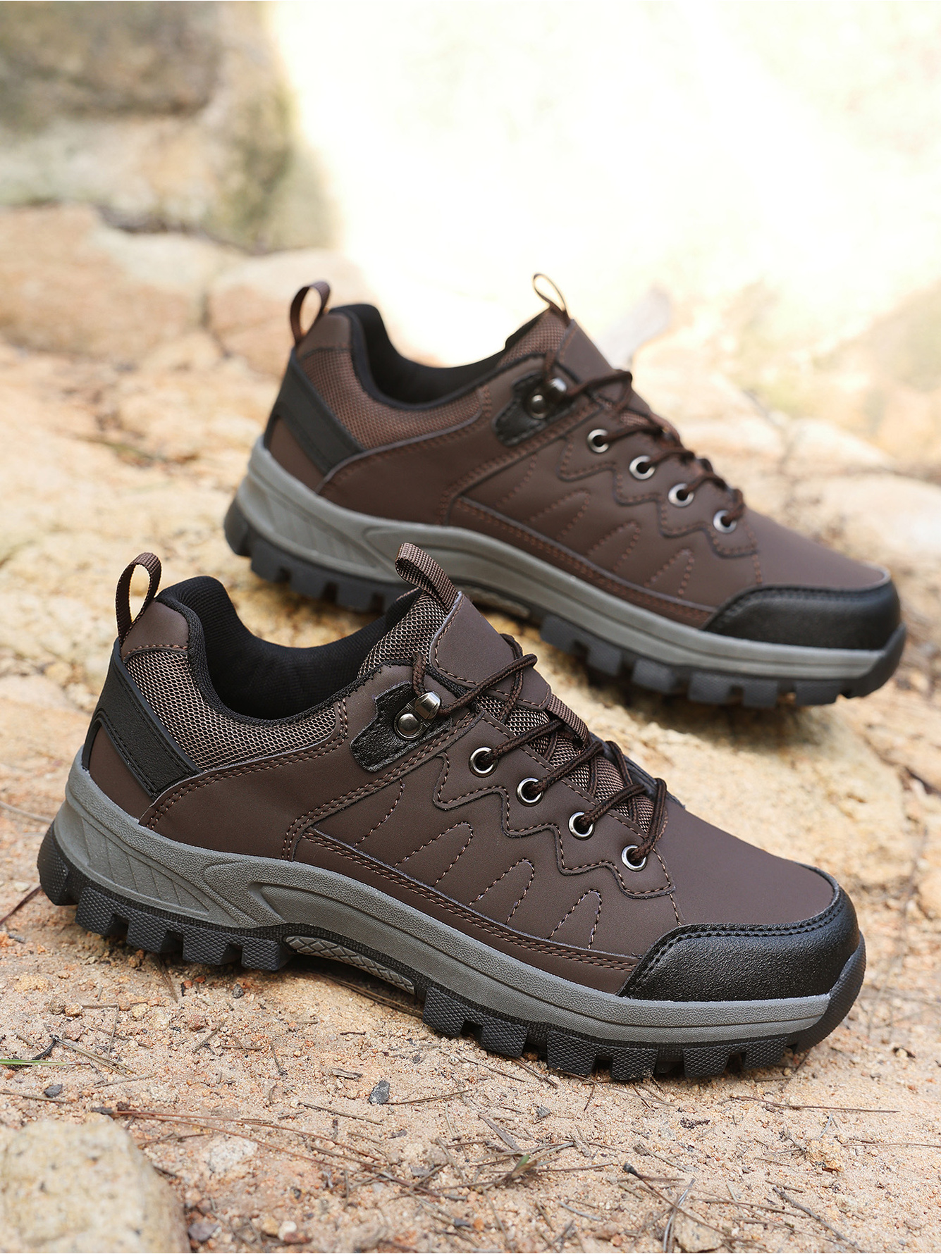 Men Brown Hiking Sneakers