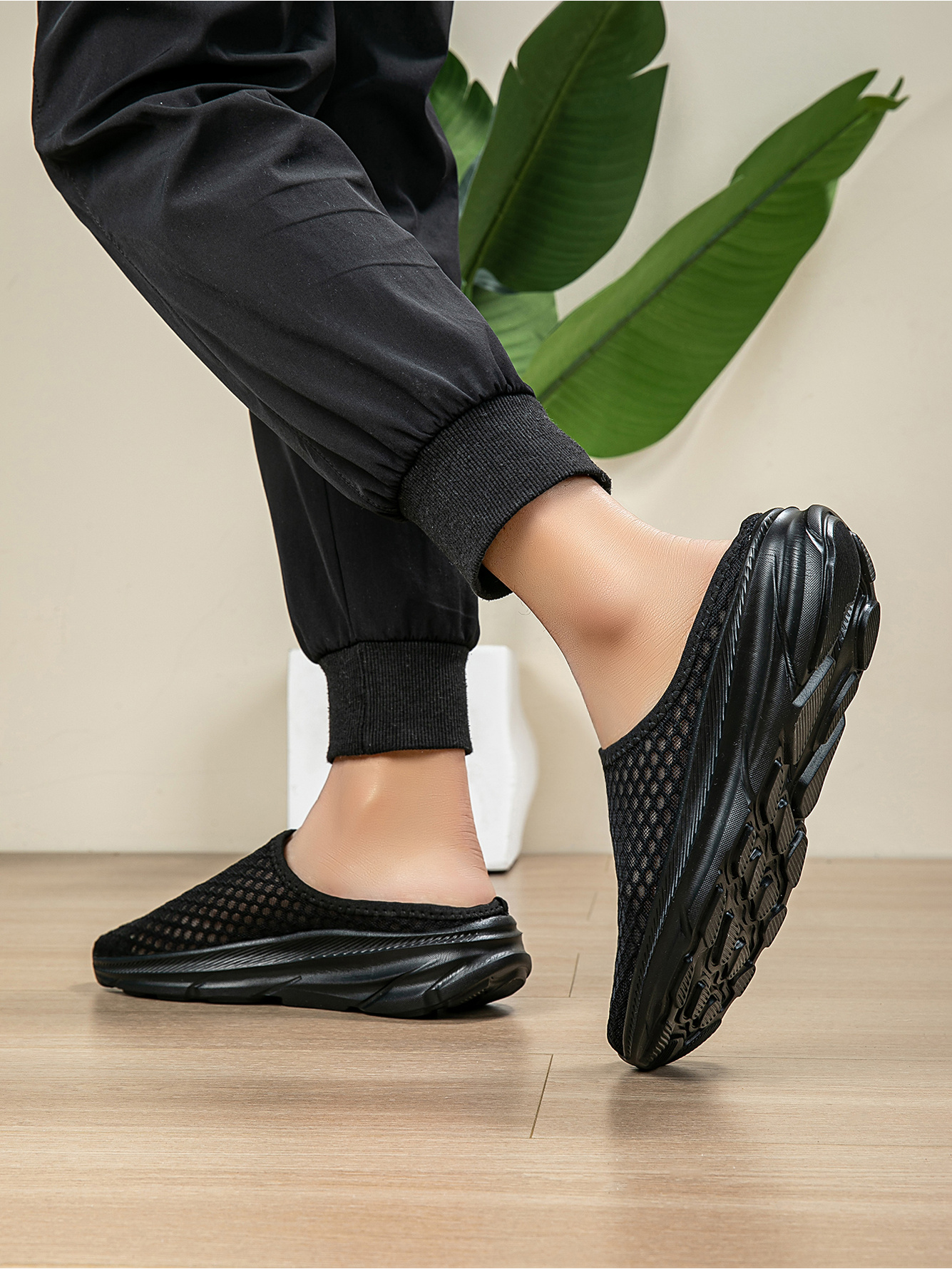 Men Black Mesh Casual Slip-On Mules