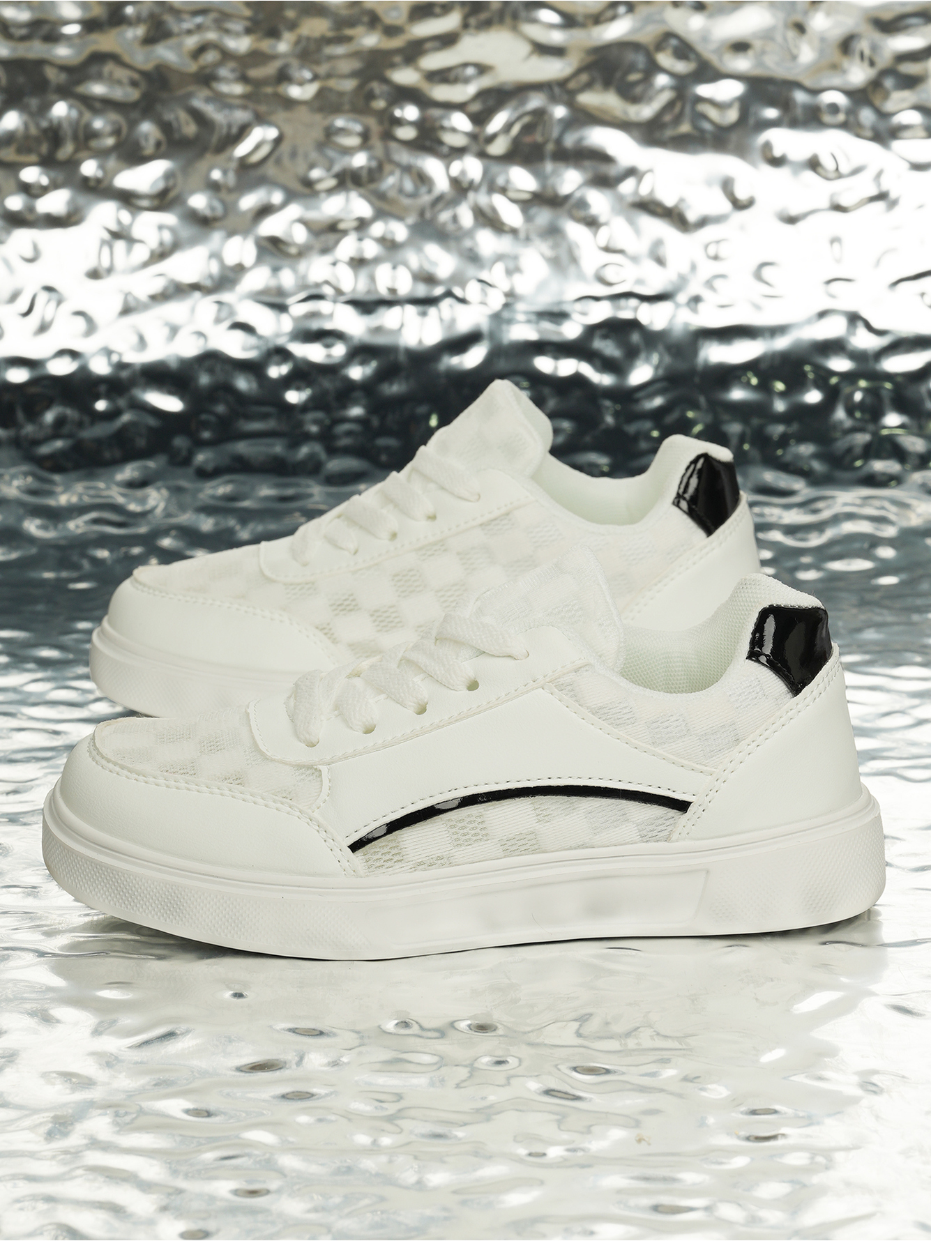 Men White Mesh Casual Sneakers