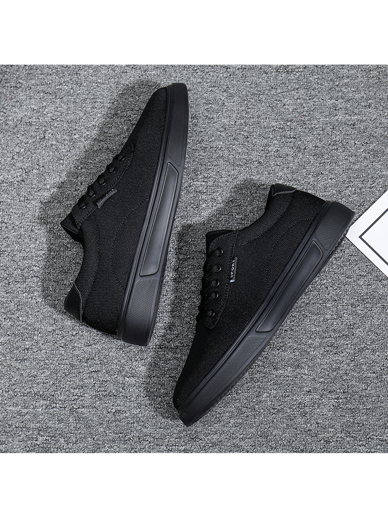 Men Black Casual Sneakers