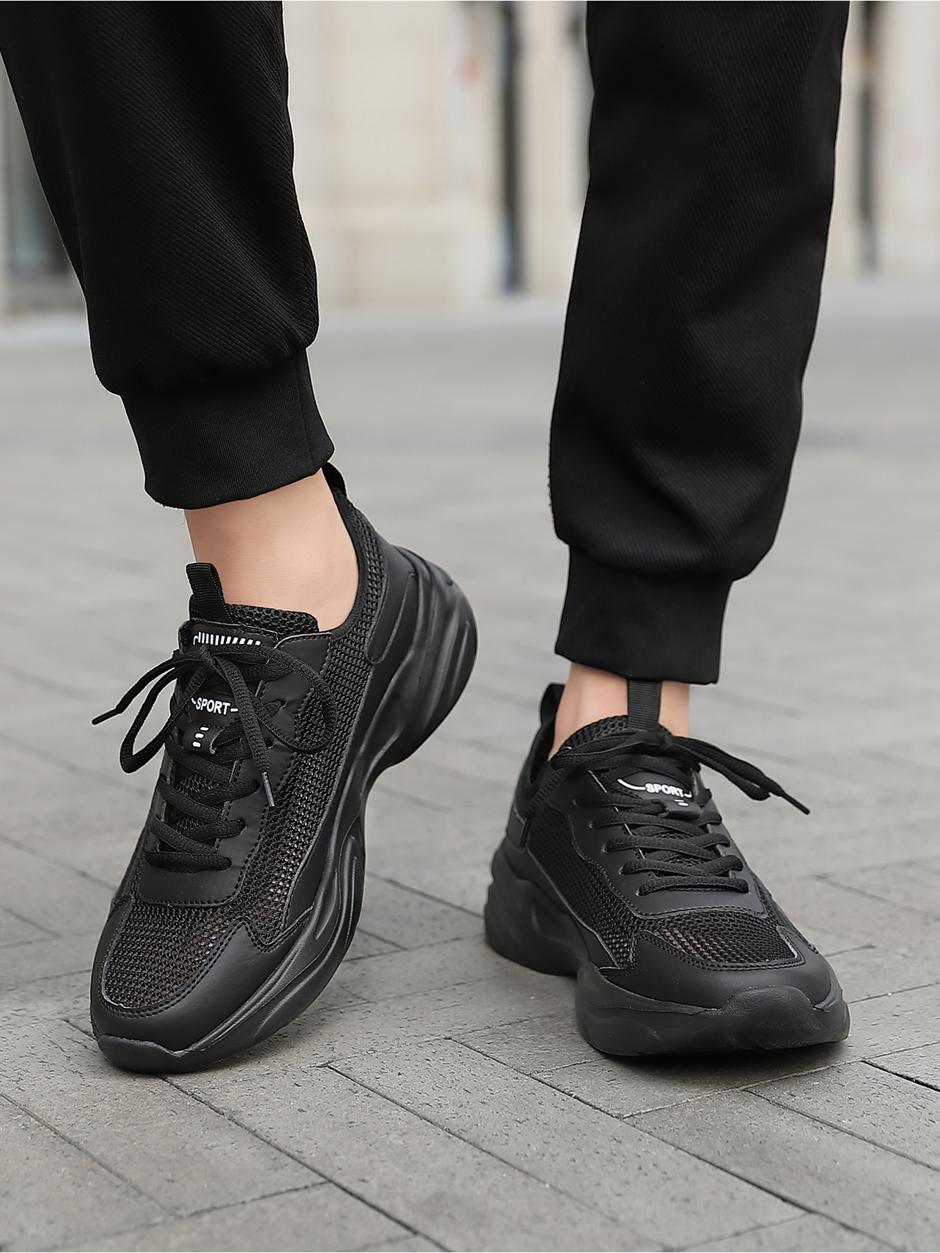 Men Black Mesh Chunky Sports Sneakers